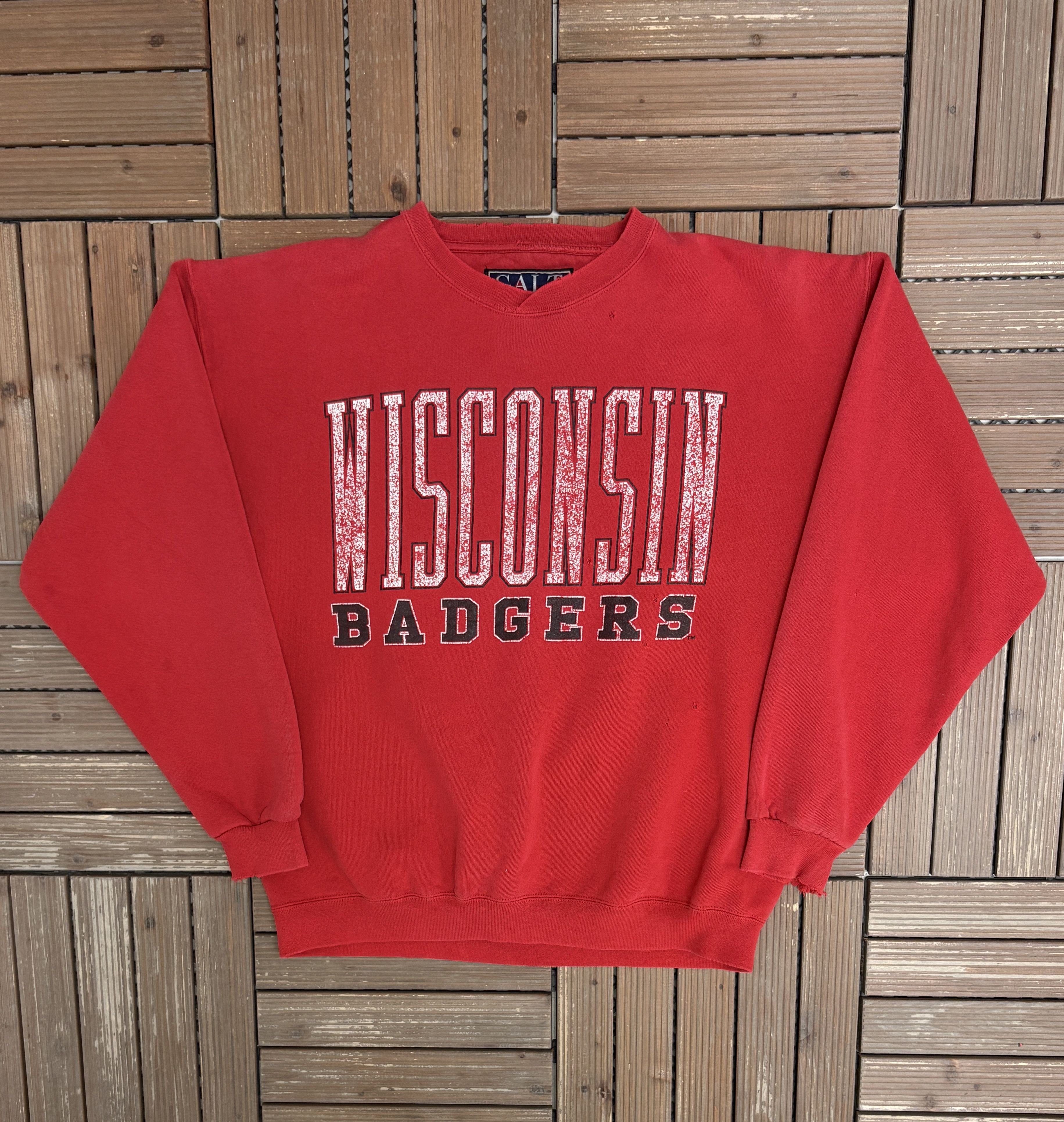 Vintage Wisconsin Badgers Vintage Red Crewneck Sweater Size US L / EU 52-54 / 3 - 1 Thumbnail