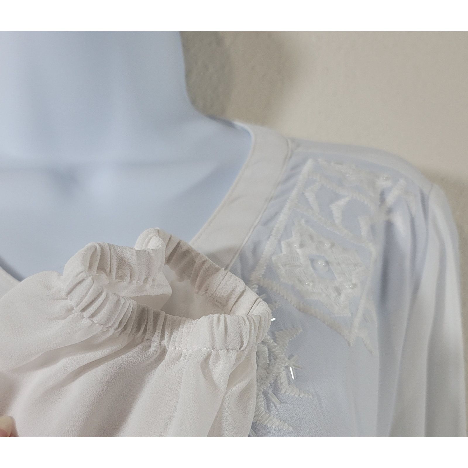 Other Lane Bryant White Beaded Embroidered Bodice Sheer Top 14 16 Size XL / US 12-14 / IT 48-50 - 8 Thumbnail