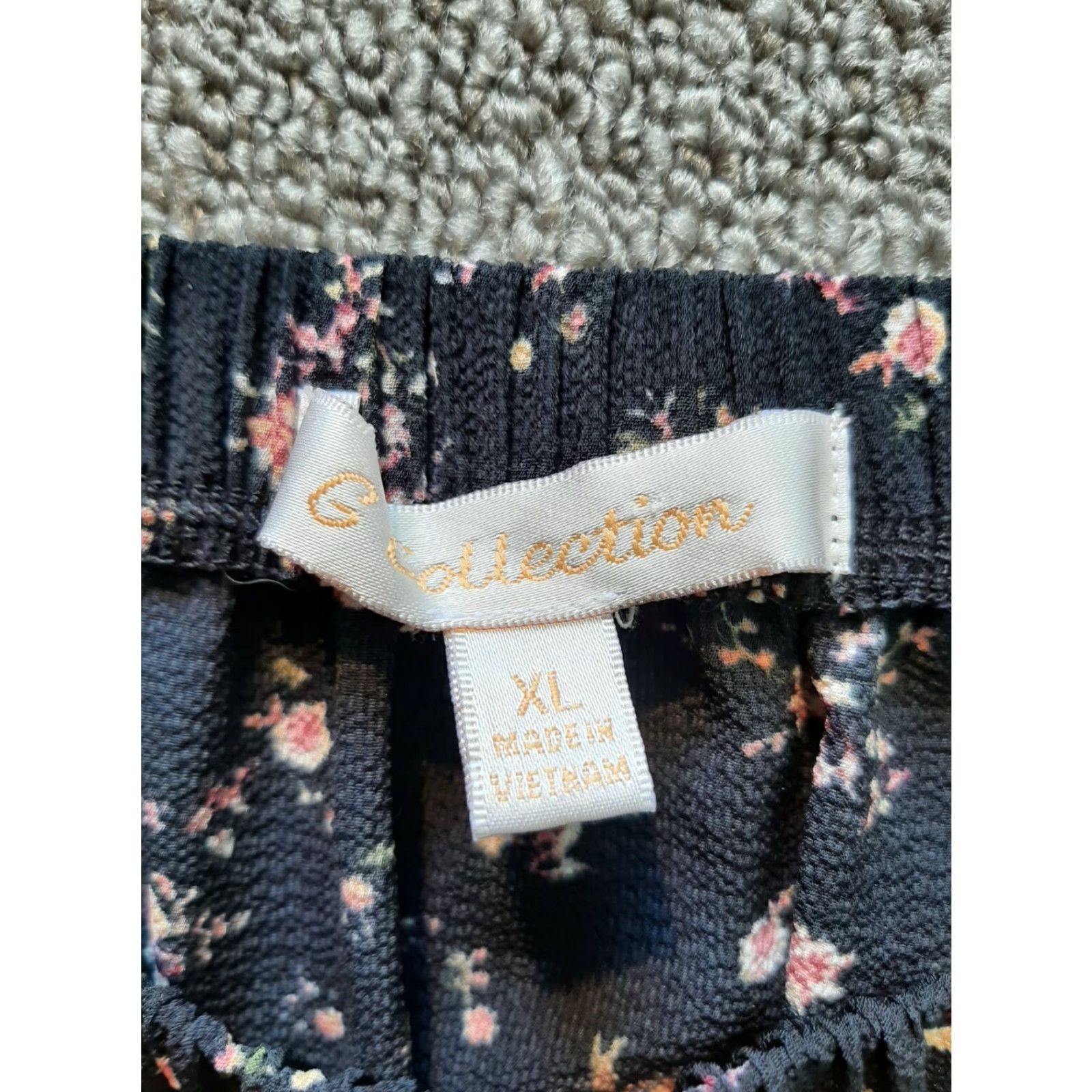 Vintage G Collection Women's XL Blue Floral Top Blouse Shirt 3/4 Sleeve Stretch Neck Floral Pattern Plus Size Size XL / US 12-14 / IT 48-50 - 5 Thumbnail
