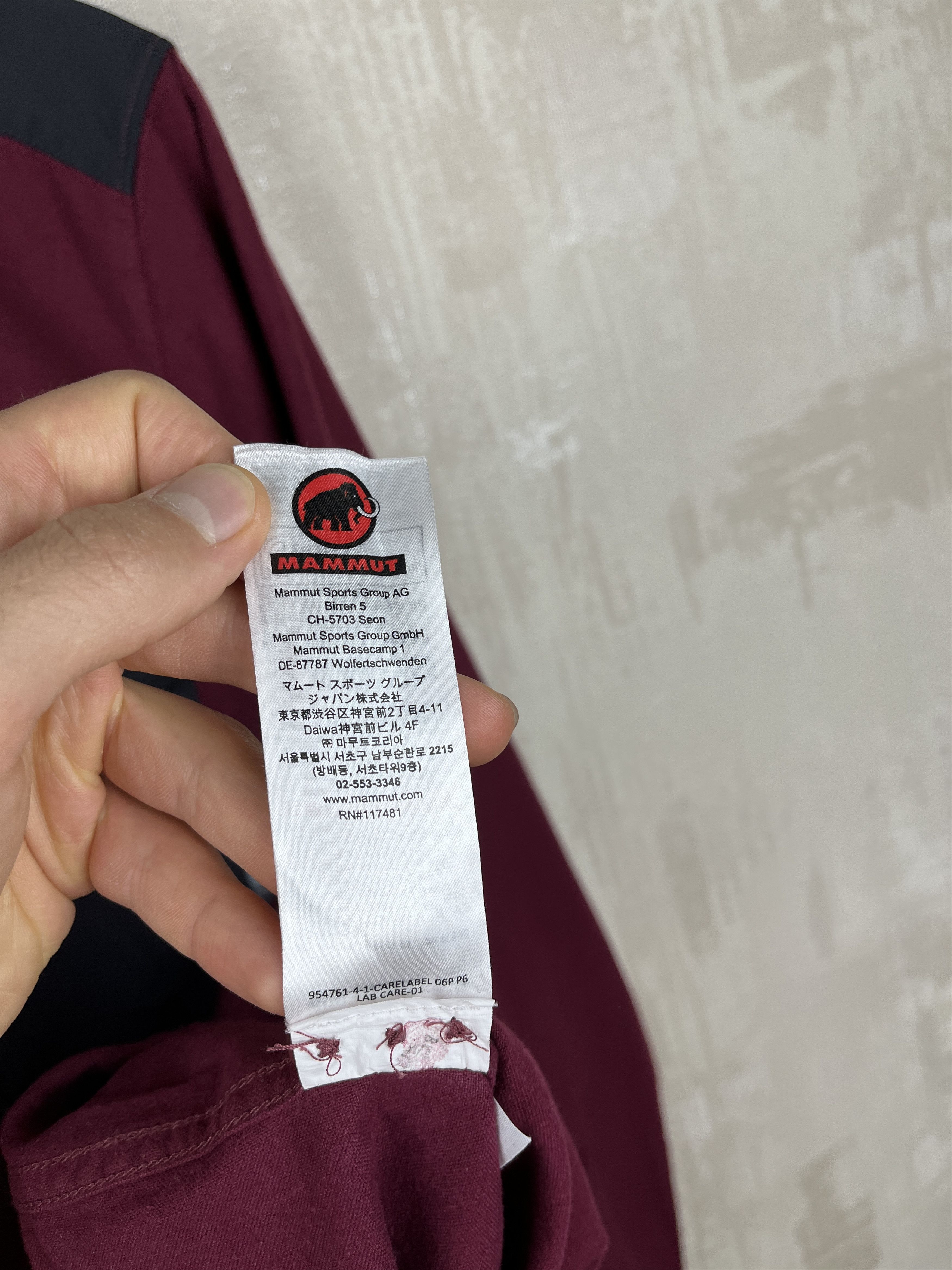 Mammut Mammut Pocket Long Sleeve Shirt Purple Button Down Collar Size US M / EU 48-50 / 2 - 12 Thumbnail