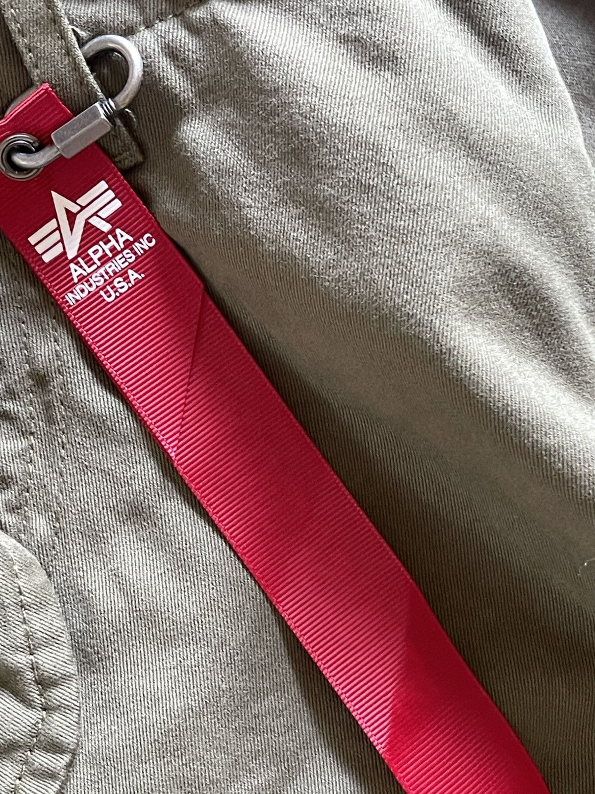 Alpha Industries Alpha industries men’s cargo M 65 pants 32x32 green NWT Size US 32 / EU 48 - 9 Thumbnail