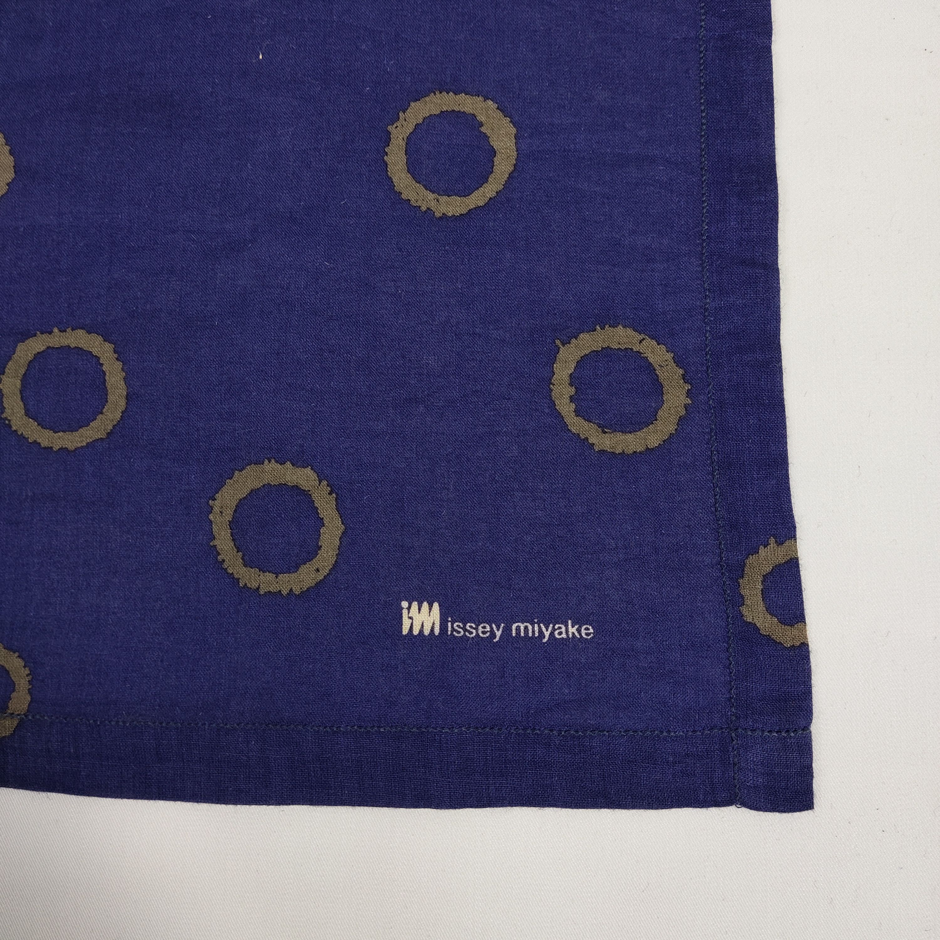 Vintage Issey Miyake Handkerchief / Neckerchief / Bandana FZ492 Size ONE SIZE - 5 Thumbnail