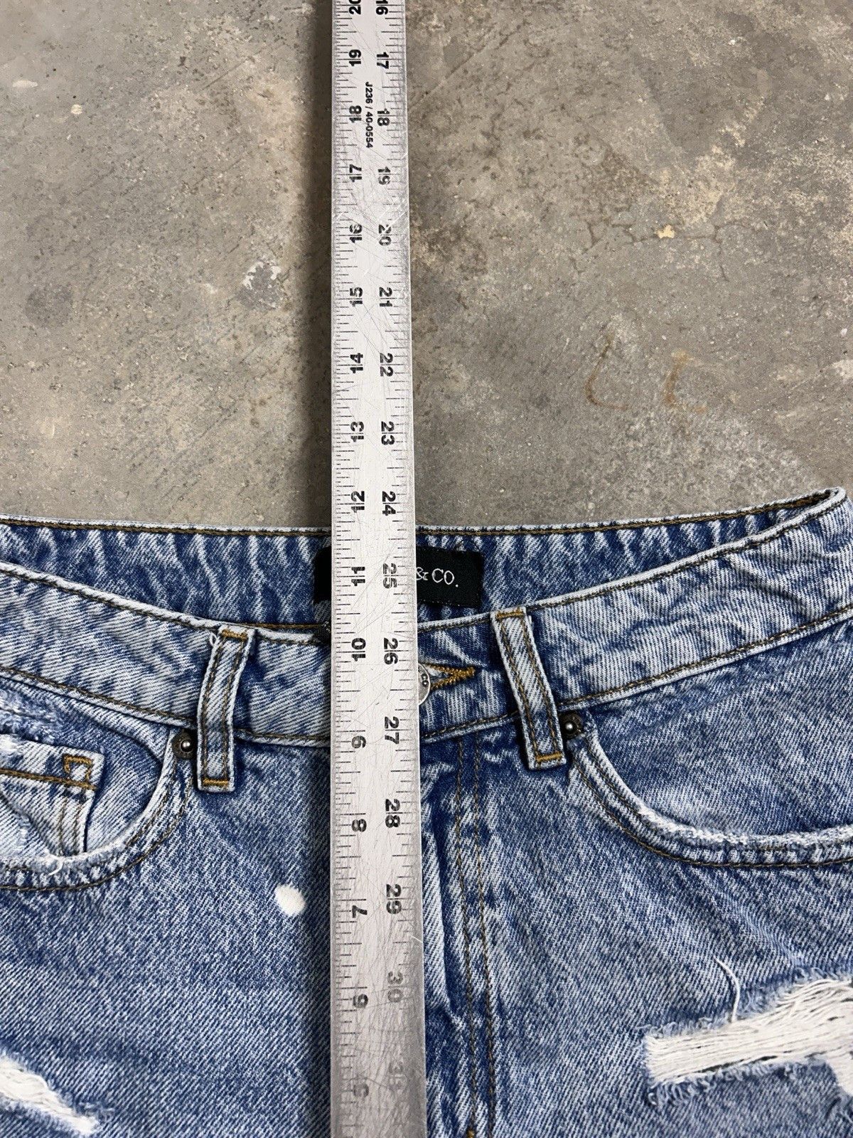 Other Avery & Co. Denim Mini Shorts Size 1 Womens Size 26" / US 2 / IT 38 - 6 Thumbnail