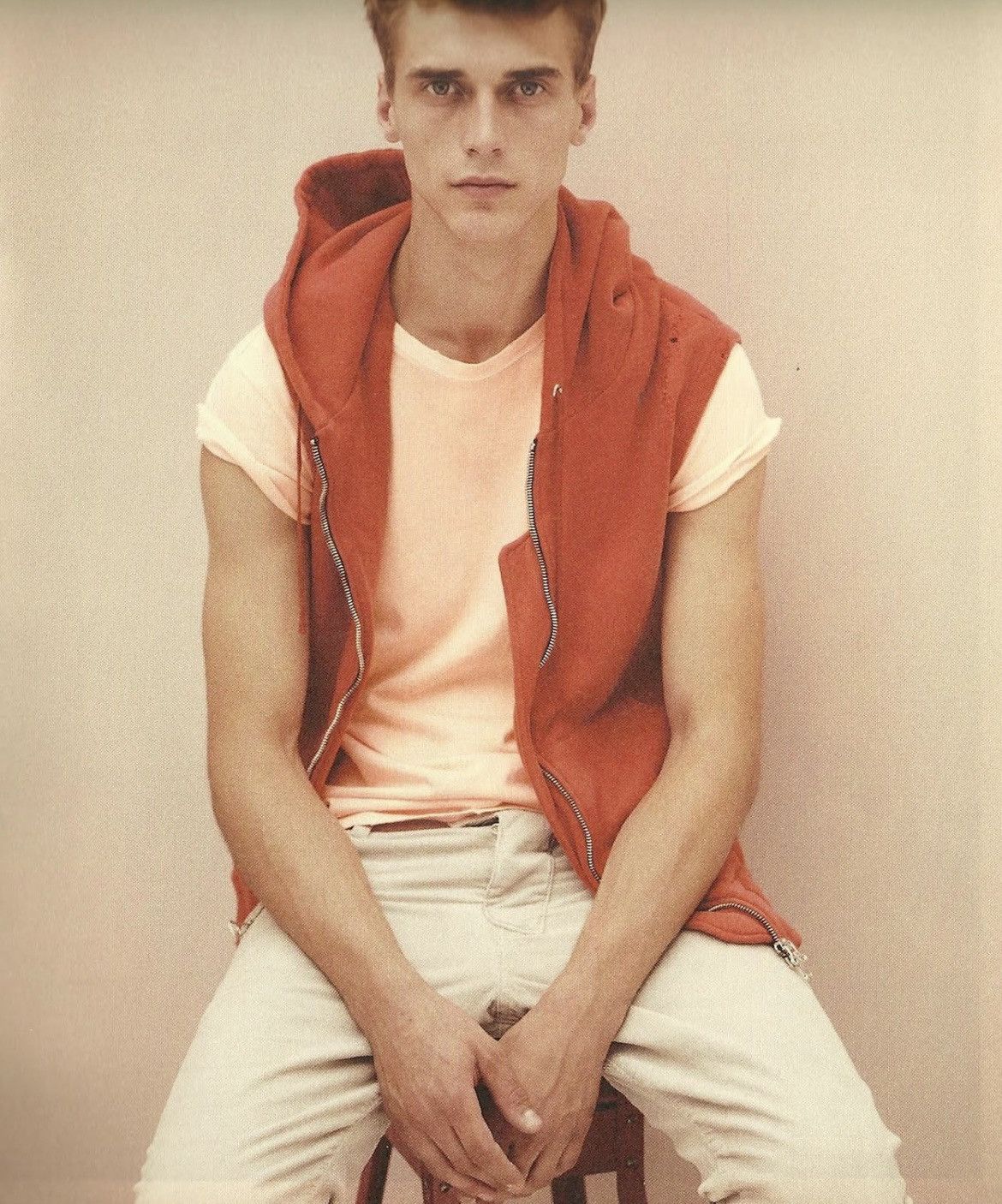 Balmain Decarnin Balmaim Homme SS10 Red Sleeveless Hoodie Size US S / EU 44-46 / 1 - 4 Thumbnail
