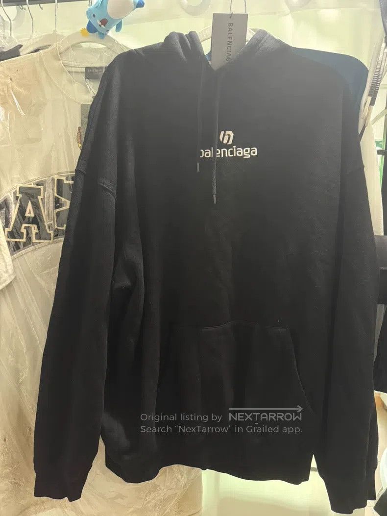 Balenciaga Balenciaga Manchester United Soccer Hooded Sweatshirt Blac Size US L / EU 52-54 / 3 - 1 Thumbnail