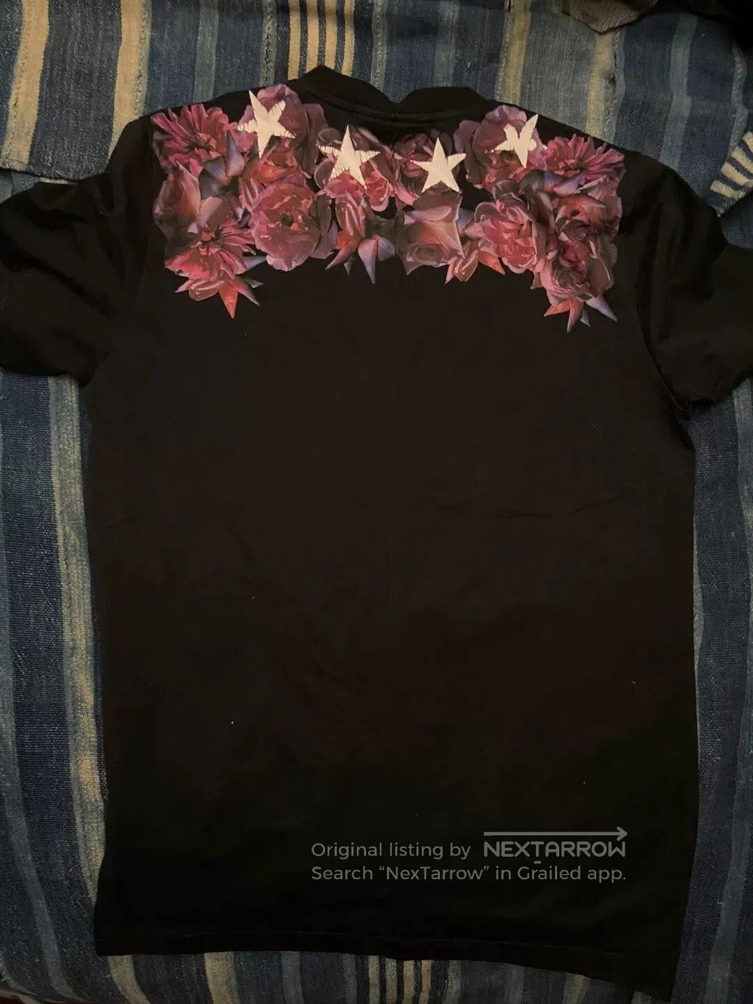 Givenchy givenchy floral star design black t-shirt. Size XS / US 0-2 / IT 36-38 - 2 Thumbnail