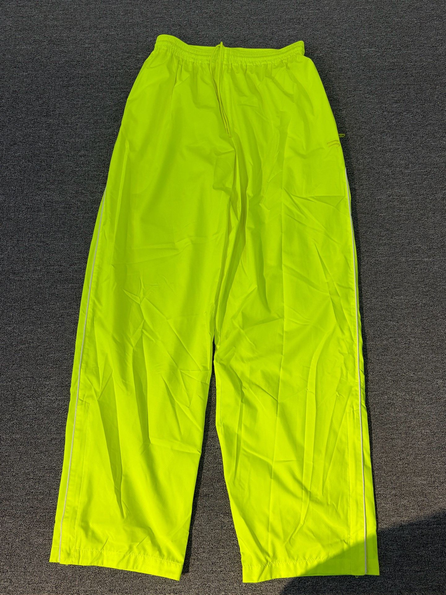 Balenciaga Balenciaga Men's Sports Pants Size US 28 / EU 44 - 1 Thumbnail