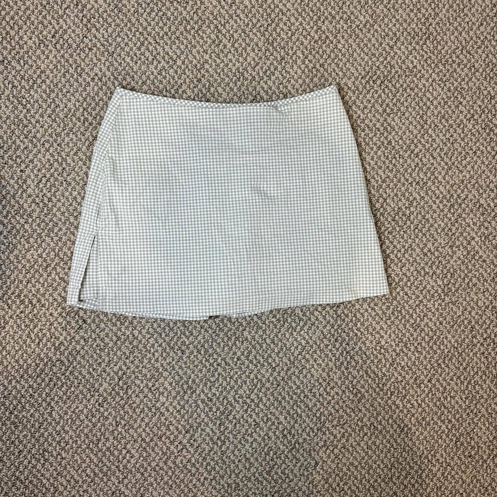 Other y2k gingham plaid white and sage green/gray mini skirt Size 28" / US 6 / IT 42 - 2 Thumbnail