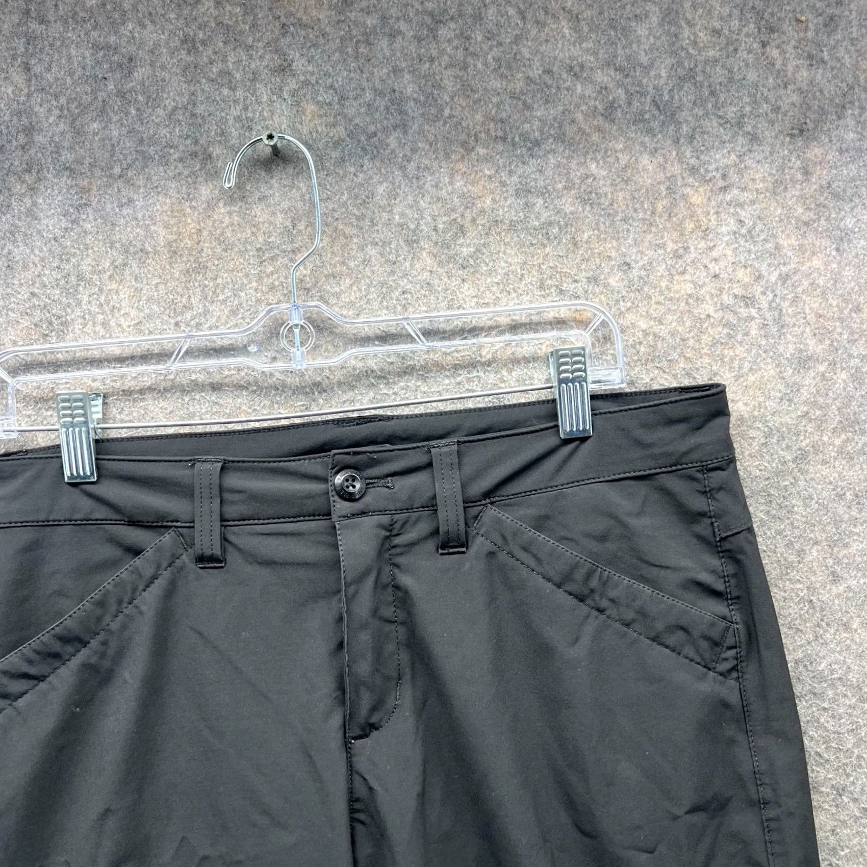 Eddie Bauer Eddie Bauer Pants Womens 8 Black Capri Lightweight Stretch Outdoor Hiking Straight Leg Capris Womens 8 Black Size 30" / US 8 / IT 44 - 6 Thumbnail