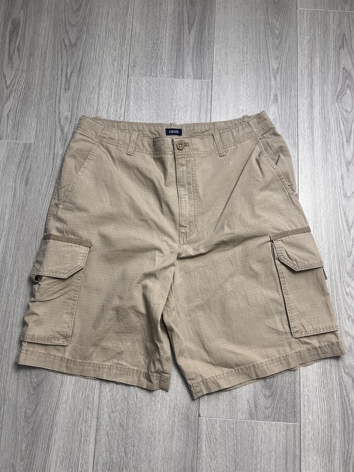 Izod Vintage IZOD Cargo Shorts Size US 34 / EU 50 - 2 Thumbnail