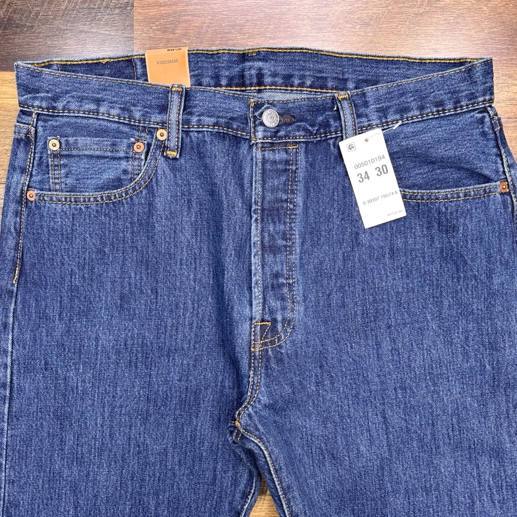 Levi's Levi's 501 Jeans Mens 34x30 Blue Button Fly Straight Leg 2008 New Size US 34 / EU 50 - 4 Thumbnail