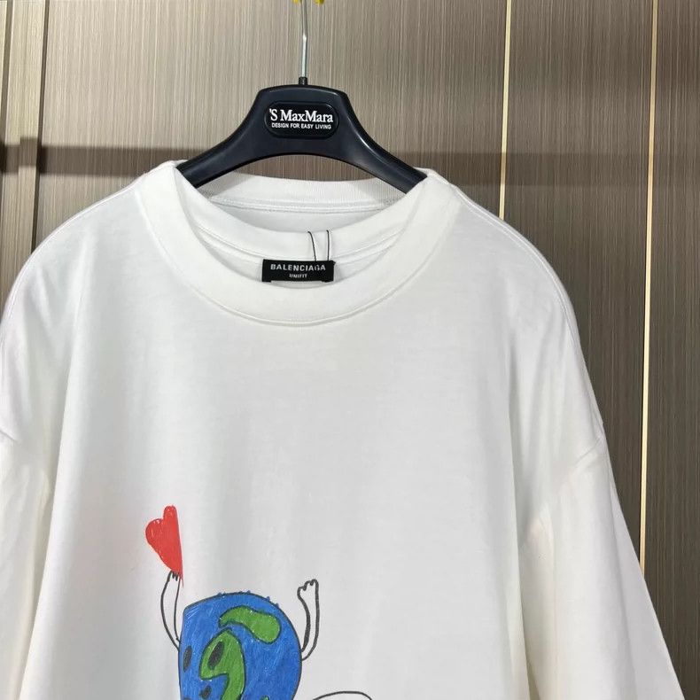 Balenciaga Balenciaga Earth fake two-piece printed short sleeves Size US XXS / EU 40 - 3 Thumbnail