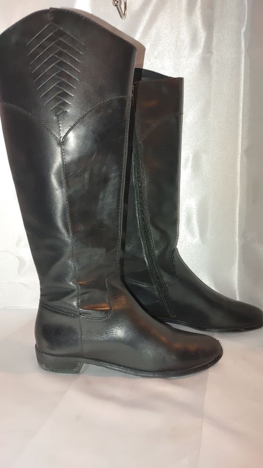 Elie Tahari Tahari Rupert Leather Riding Boots Size 10M Size US 10 / IT 40 - 3 Thumbnail