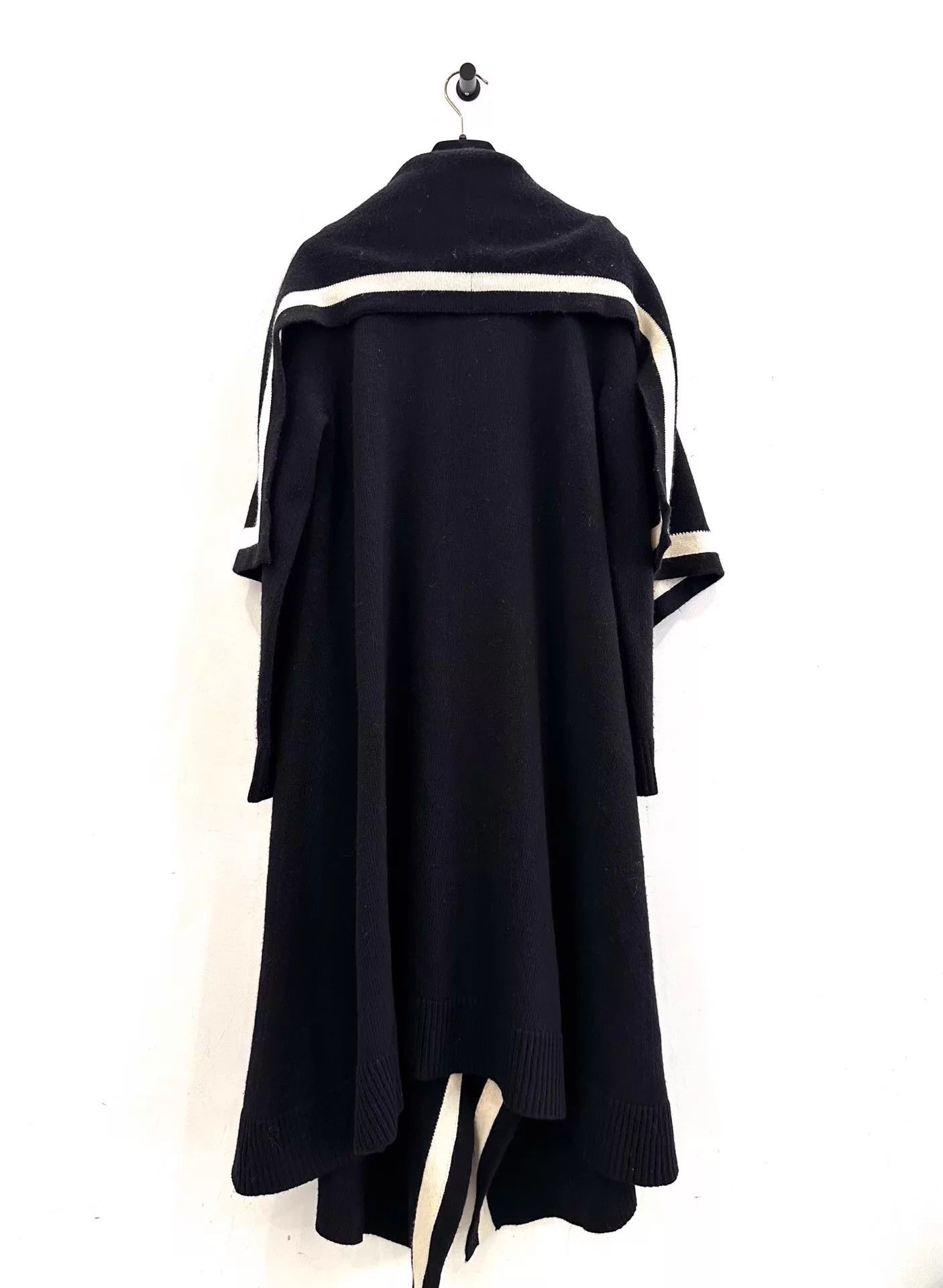 Alexander McQueen McQueen women's black long wool coat white stripe logo M Size M / US 6-8 / IT 42-44 - 3 Thumbnail