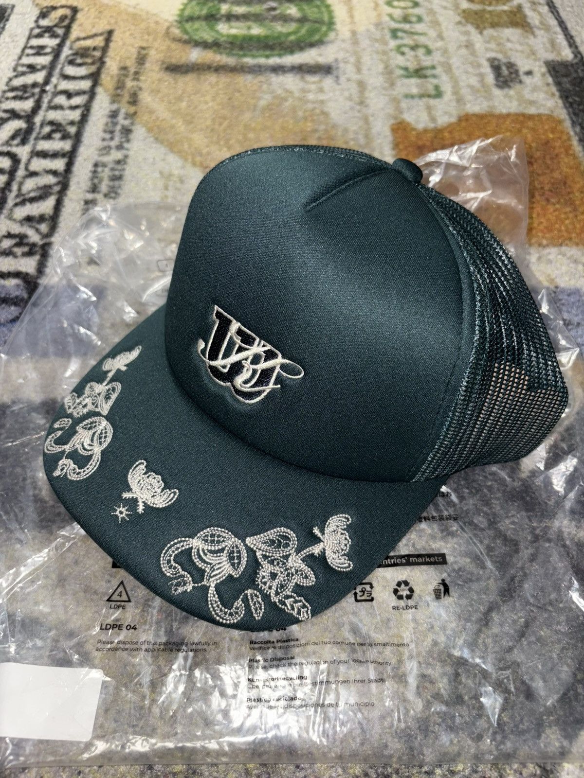 Kith × Wilson Kith for Wilson Polyfoam Nolan Trucker Hat Snapback