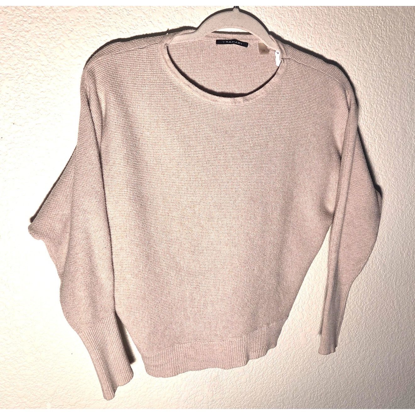 Elie Tahari Chic Tahari Large Cream Crew Neck Sweater - Cozy & Stylish! Size L / US 10 / IT 46 - 2 Thumbnail