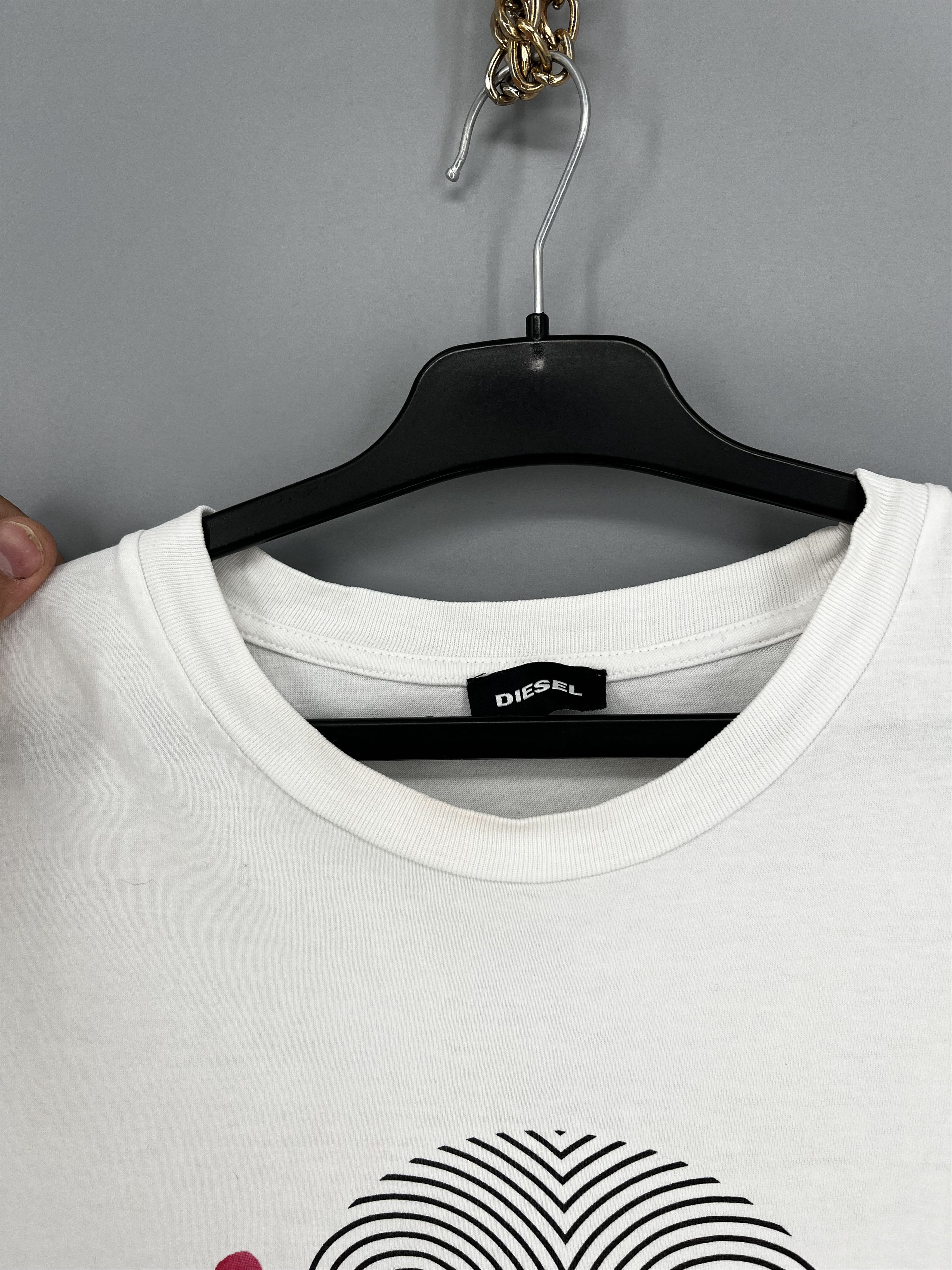 Diesel Vintage Diesel White T-Shirt Japanese Style Size US XL / EU 56 / 4 - 7 Thumbnail
