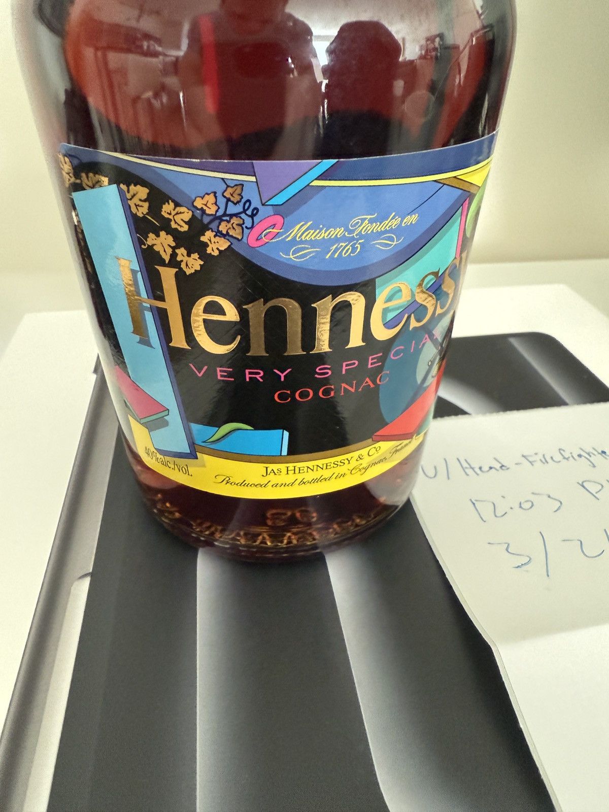Hennessy × Kaws KAWS x Hennessy Brand new sealed bottle Size ONE SIZE - 2 Thumbnail