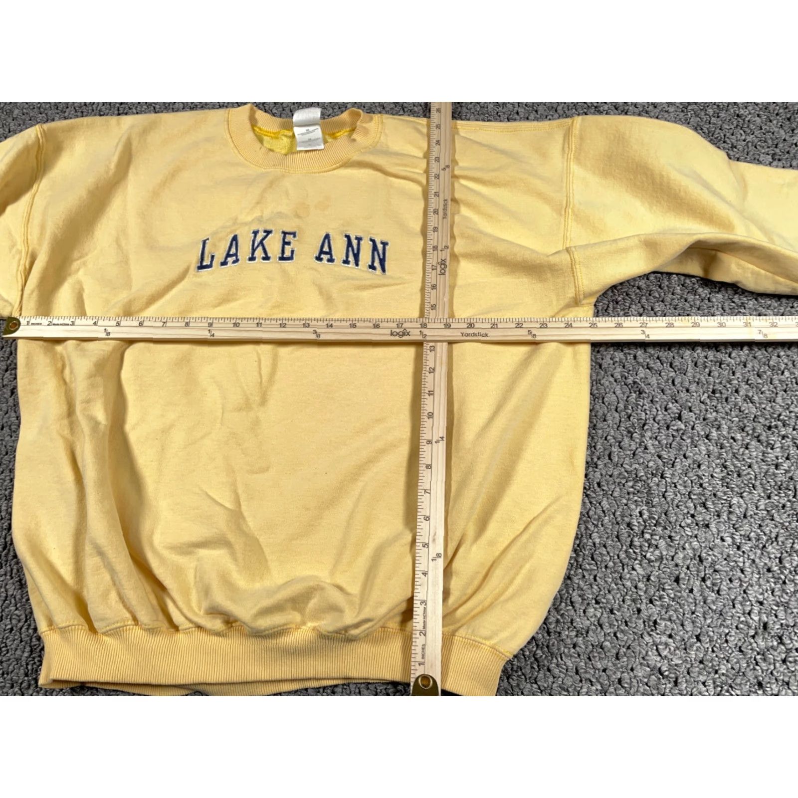 Gildan VINTAGE Gildan Sweatshirt Adult XL Yellow Embroidered Lake Ann Michigan 90s Retro Heavyweight Crewneck Men Size US XL / EU 56 / 4 - 4 Thumbnail