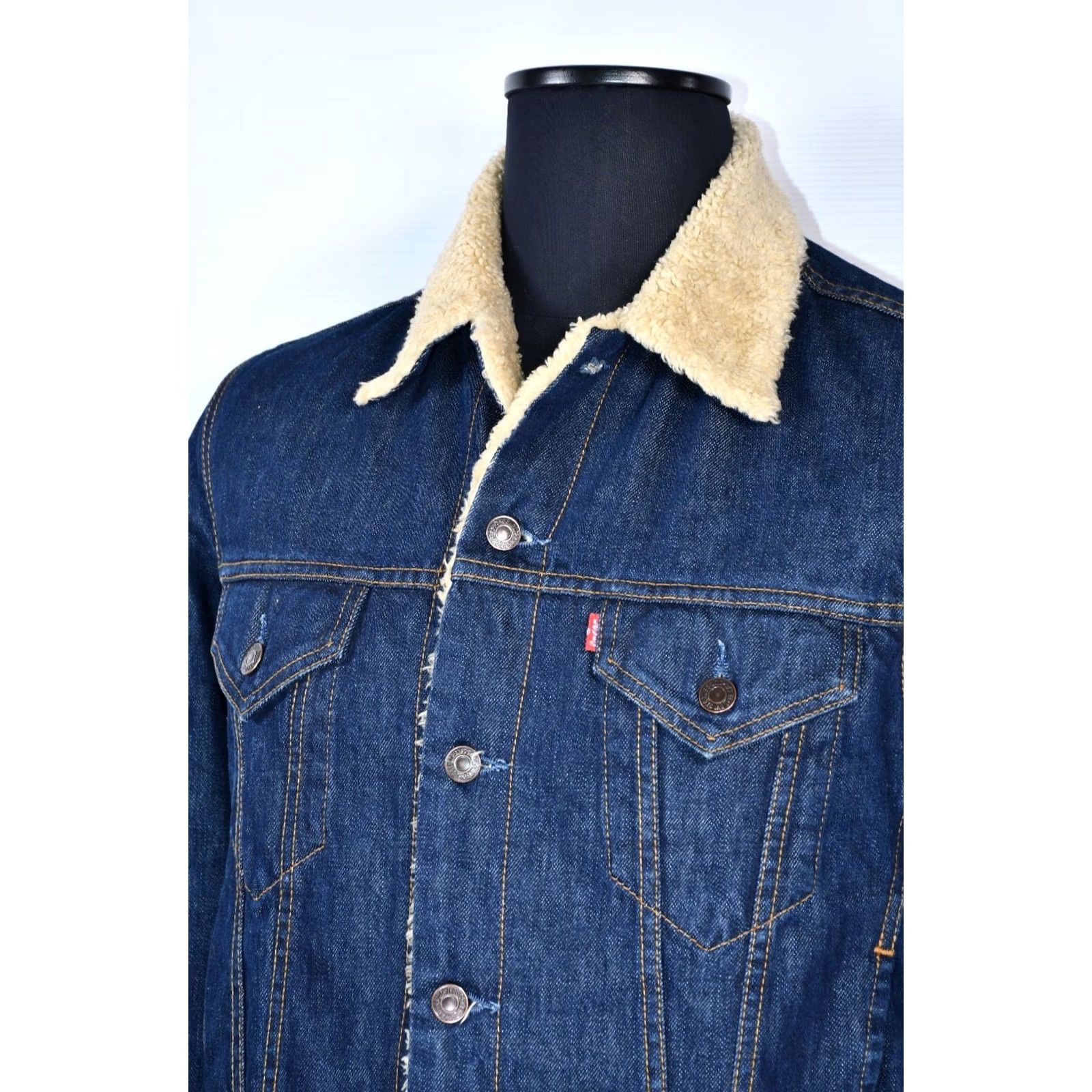 Levi's Levi's Jacket Denim Trucker 71500 M Men Blue Lined Sherpa Size M Denim Jacket Winter Fall Jeans Outer Shell Cotton Solid Button Casual 90s Size US M / EU 48-50 / 2 - 5 Thumbnail