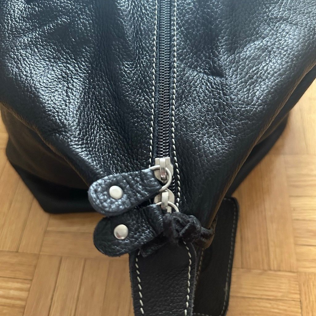 Roots Vintage Roots black tumbled leather duffle weekender bag Size ONE SIZE - 7 Thumbnail