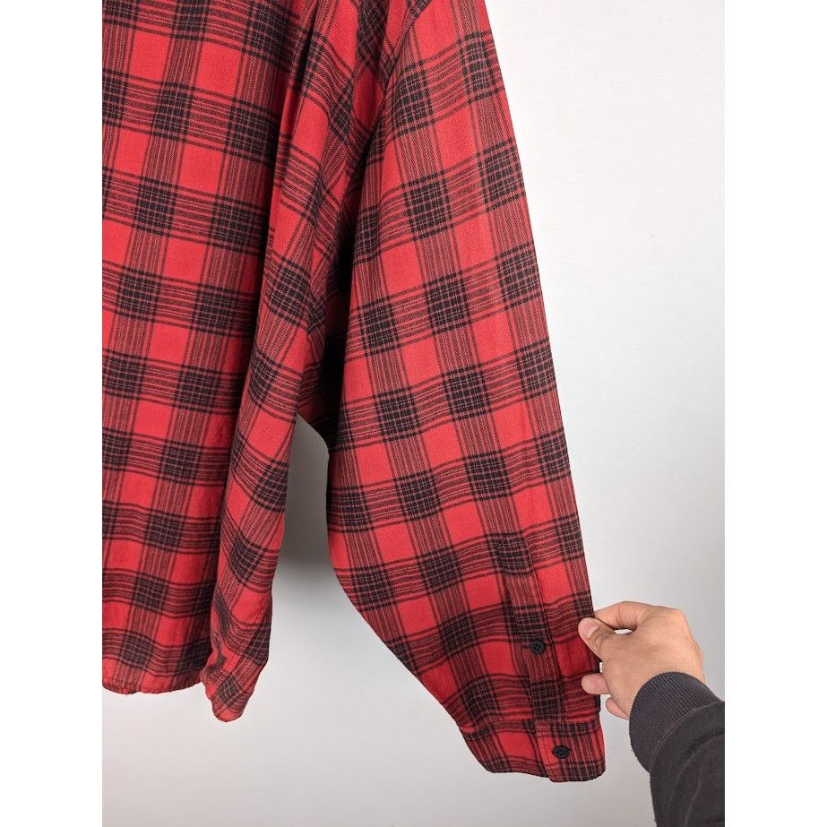Balenciaga o1rshd1 Hooded Oversized Shirt Check in Red/Black Size US L / EU 52-54 / 3 - 15 Thumbnail