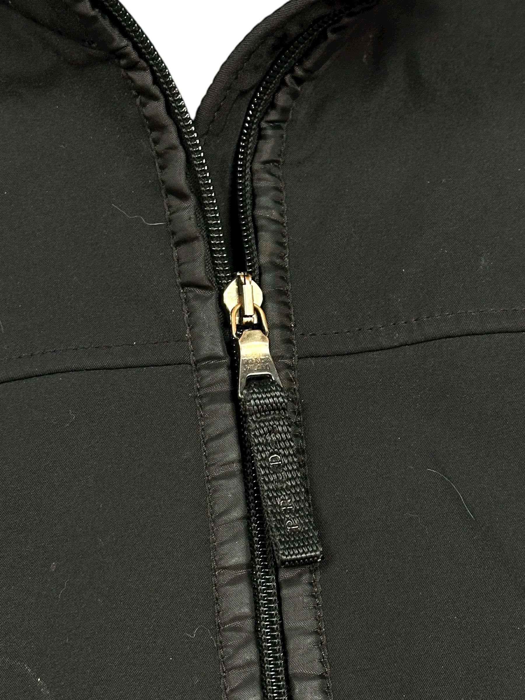 Prada Prada Nylon Back Pocket Iconic Top Size US M / EU 48-50 / 2 - 5 Thumbnail
