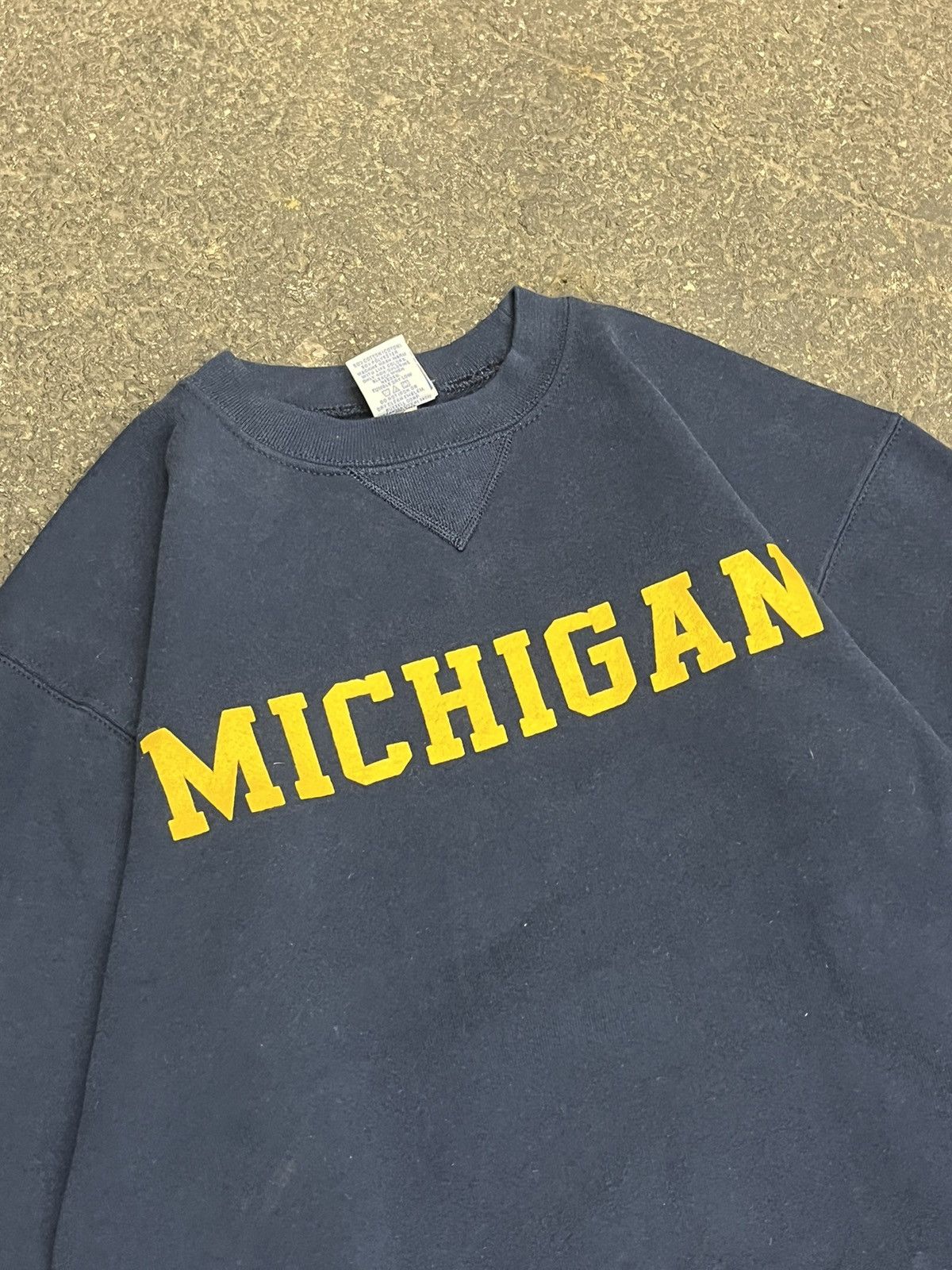 Vintage Vintage Russell athletic Michigan university body fit hype Size US S / EU 44-46 / 1 - 5 Thumbnail