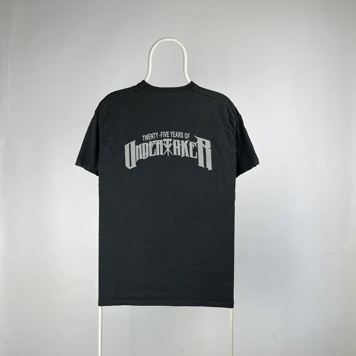 WWE WWE Undertaker T-shirt band tee size XLARGE Size US XL / EU 56 / 4 - 2 Thumbnail
