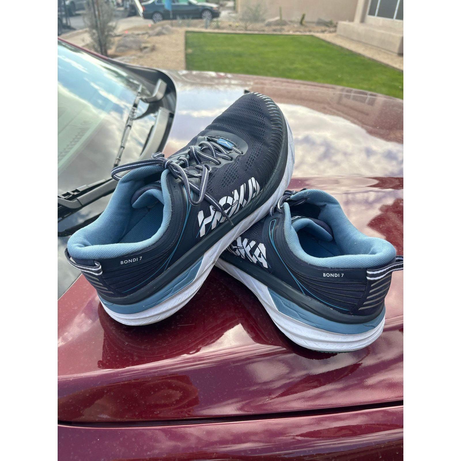 Hoka Hoka One One Bondi 7 Mens Size 12 2E Wide Running Shoes Size US 12 / EU 45 - 13 Thumbnail