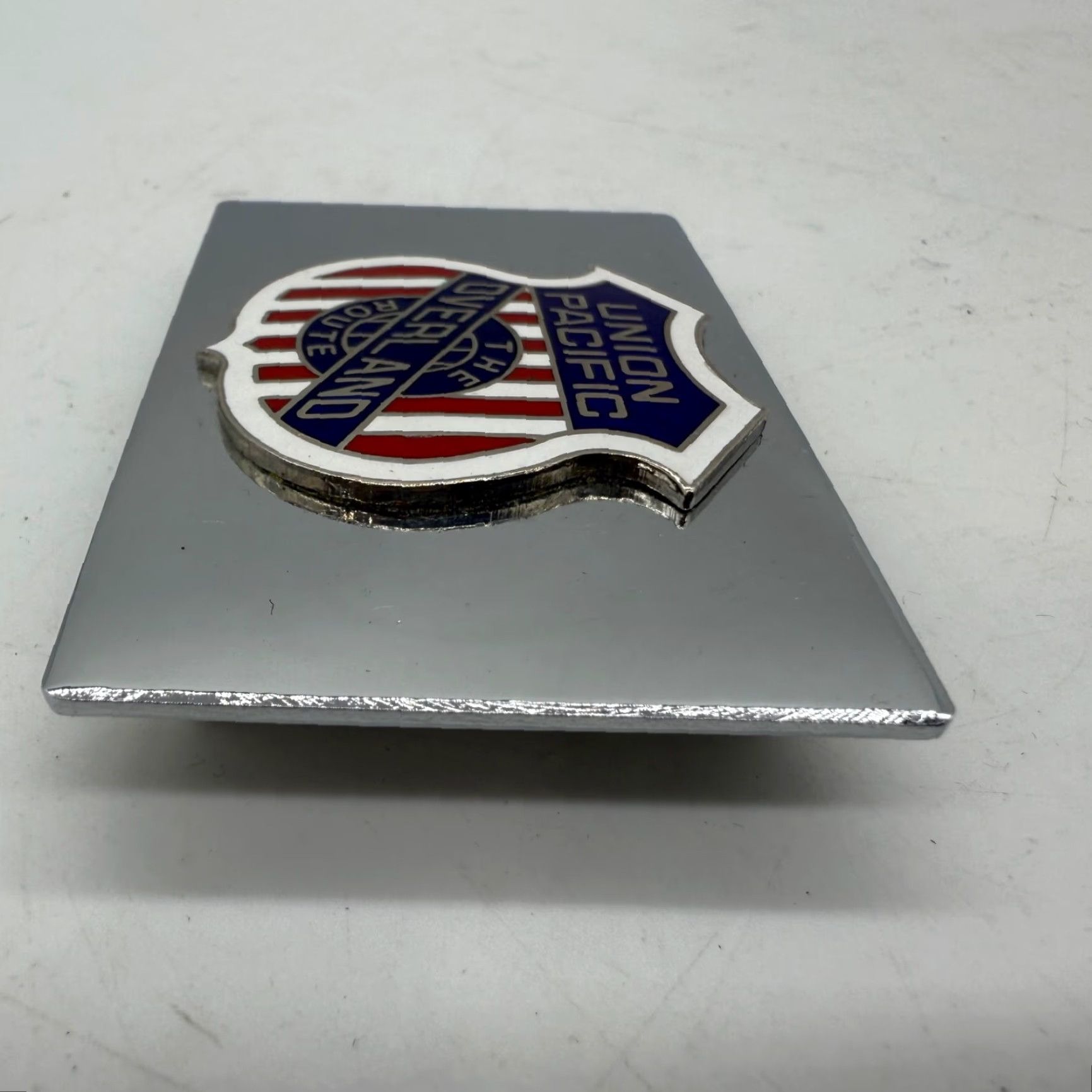 Vintage Union Pacific The Overland Route Chrome Mirror Belt Buckle Railroad Men Silver Buckle Size ONE SIZE - 5 Thumbnail