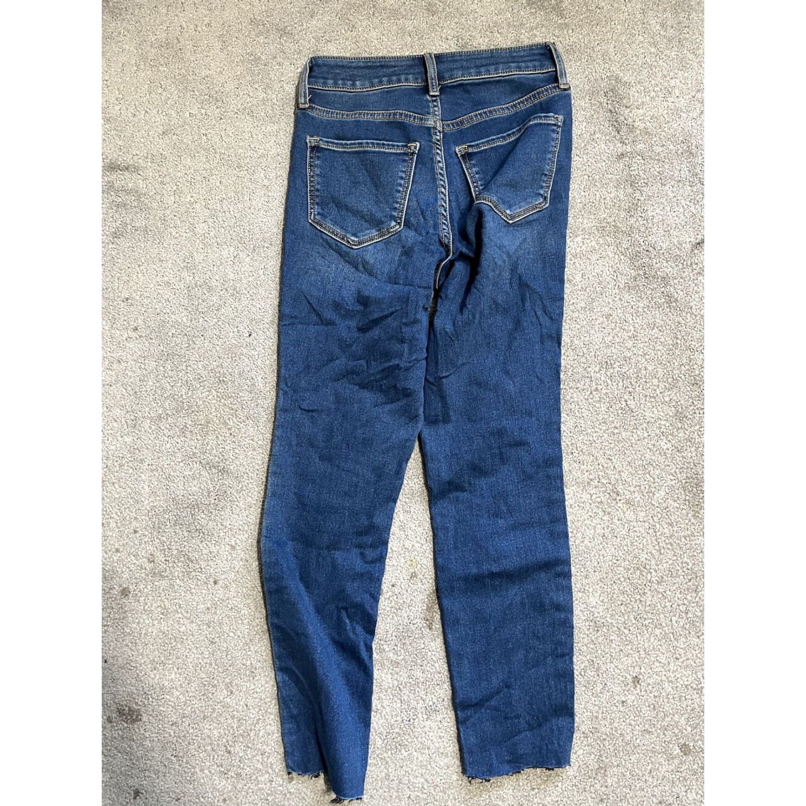Old Navy Old Navy Womens Rockstar Super Skinny Jeans Womens Size 0 Regular Solid Raw Hem Blue Slim Denim Jeans Womens Mens Girls Size 25" / US 0 / IT 36 - 3 Thumbnail