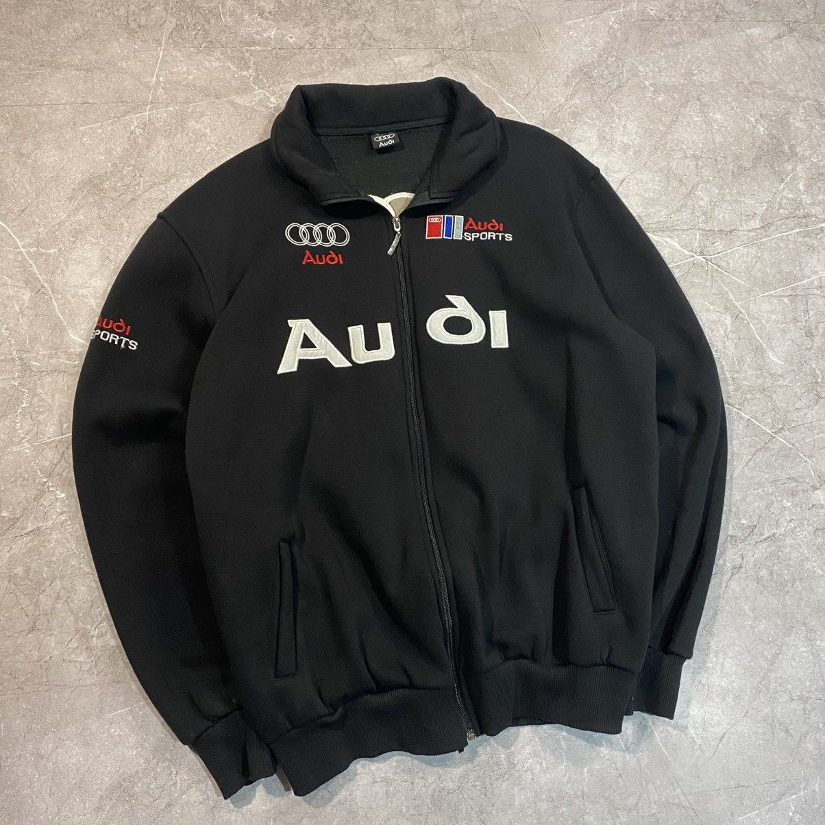Audi × Vintage VINTAGE AUDI BIG LOGO ZIP SWEATSHIRT RACING BIG LOGO 00s Size US XL / EU 56 / 4 - 1 Thumbnail