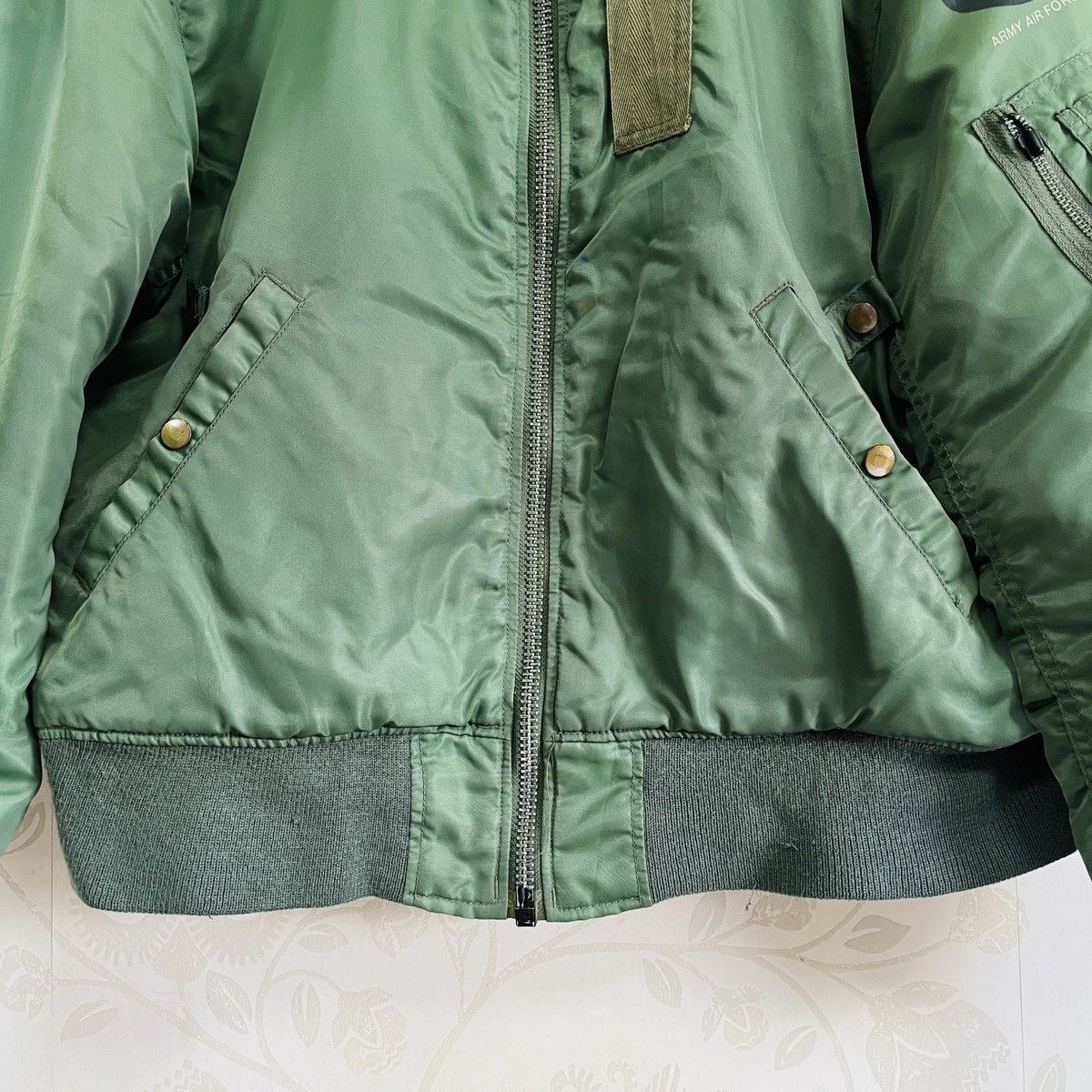 Japanese Brand Vintage Army Air Force Distressed Bomber Fly Jacket Size US L / EU 52-54 / 3 - 8 Thumbnail