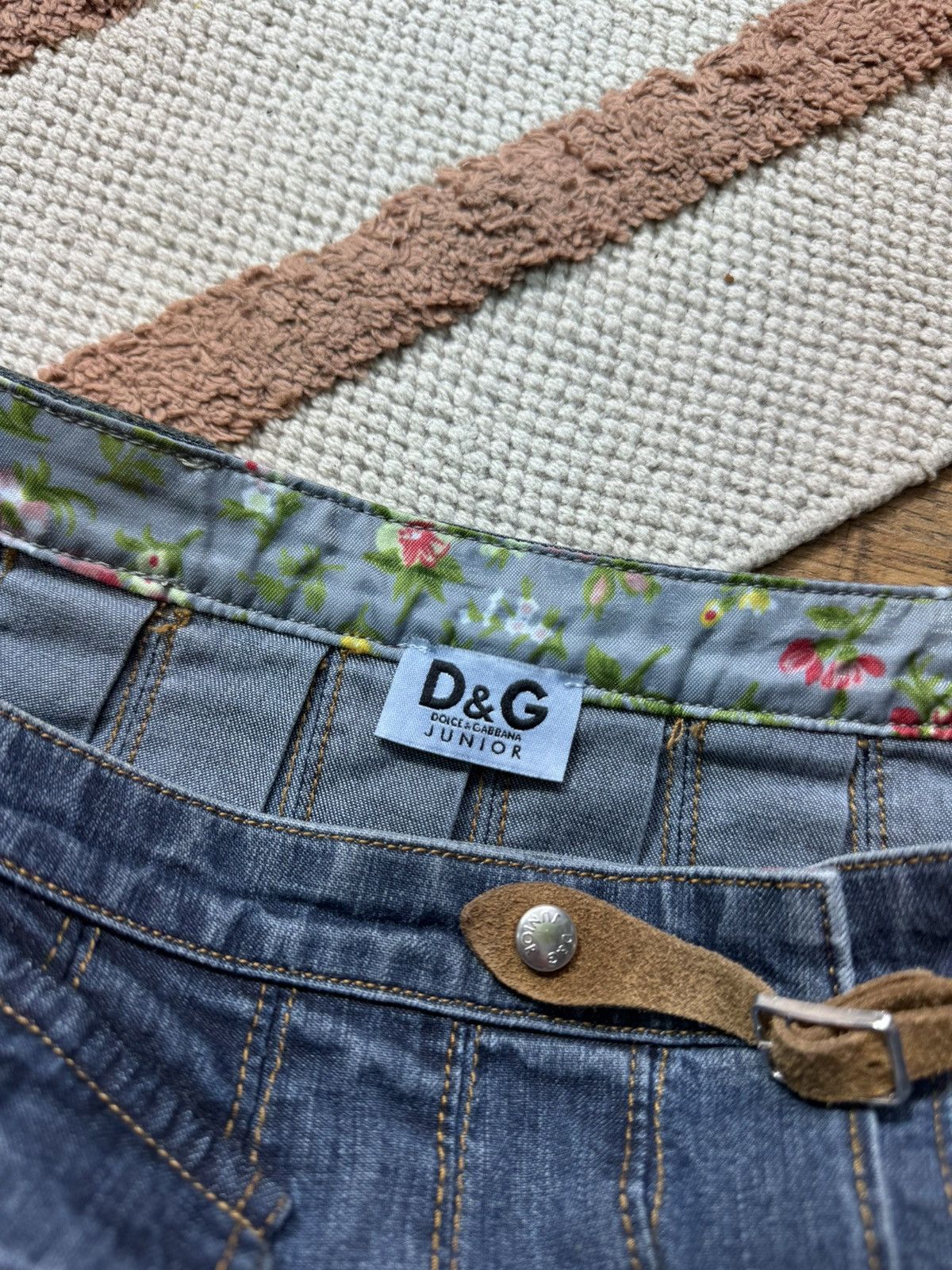 Dolce & Gabbana VINTAGE DOLCE&GABBANA 2000s MINI PLEATED SKIRT Size 28" / US 6 / IT 42 - 6 Thumbnail