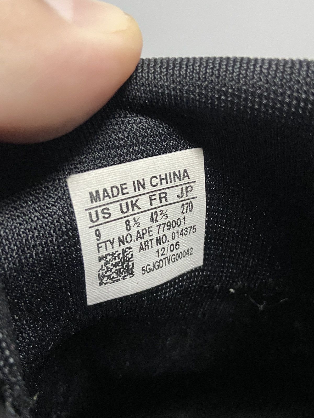 Vintage Y-3 Yohji Yamamoto reflective ikuno RARE Vintage Sneakers Size US 9.5 / EU 42-43 - 12 Thumbnail