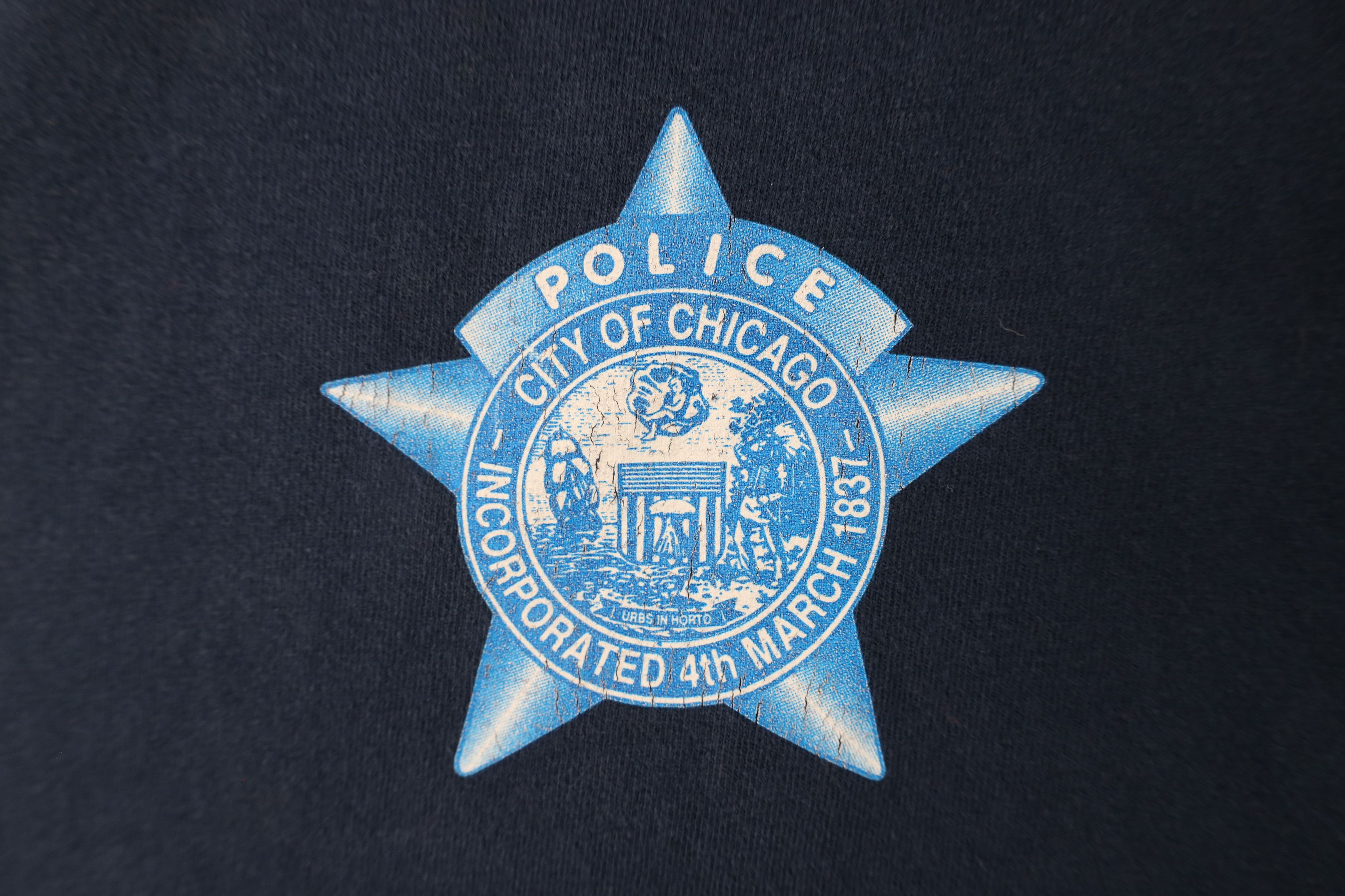 Vintage Vintage Streetwear Chicago Police Department T-Shirt Blue Size US M / EU 48-50 / 2 - 4 Thumbnail