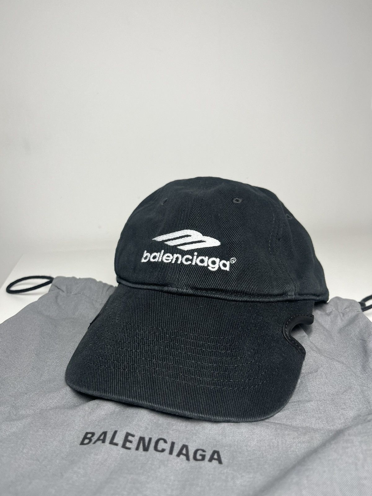 image of Balenciaga 3B Logo Cap in Black, Women's