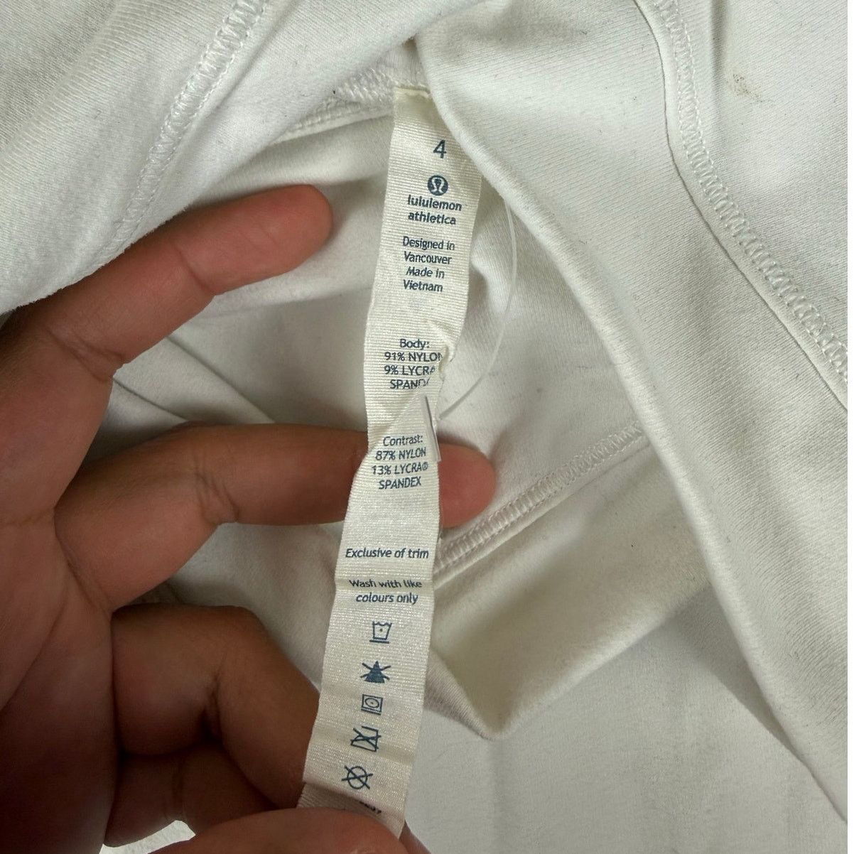 Lululemon Lululemon Healthy Heart Pullover White Long Sleeve 4 Size S / US 4 / IT 40 - 11 Thumbnail
