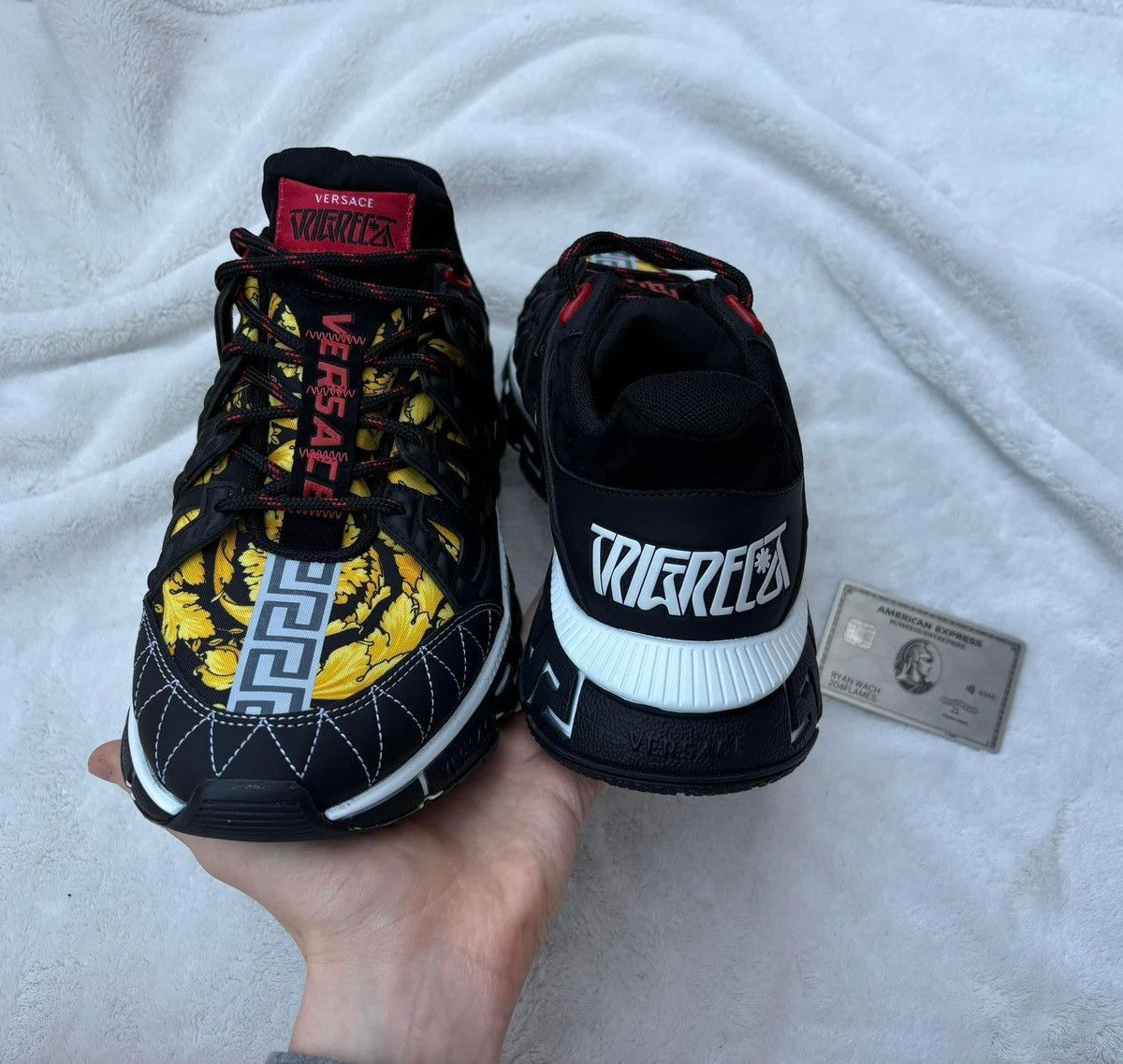 Versace Versace Gold/Red/Black TriGreca Sneakers Size US 10 / EU 43 - 2 Thumbnail
