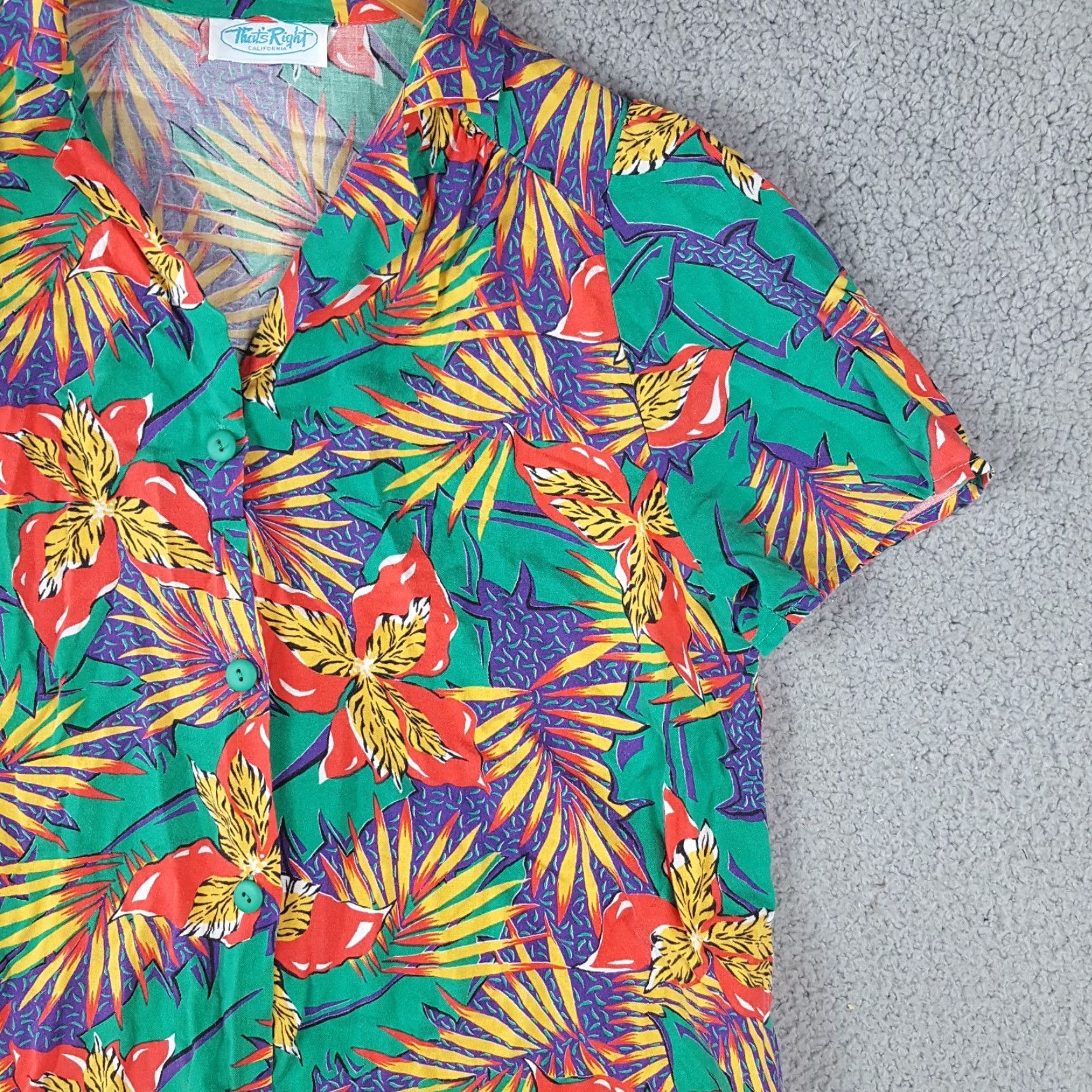 Vintage Vintage Women's Hawaiian Rayon Floral Button-Up Shirt Size 10 Tropical Beach Summer 90s Y2K Size L / US 10 / IT 46 - 3 Thumbnail