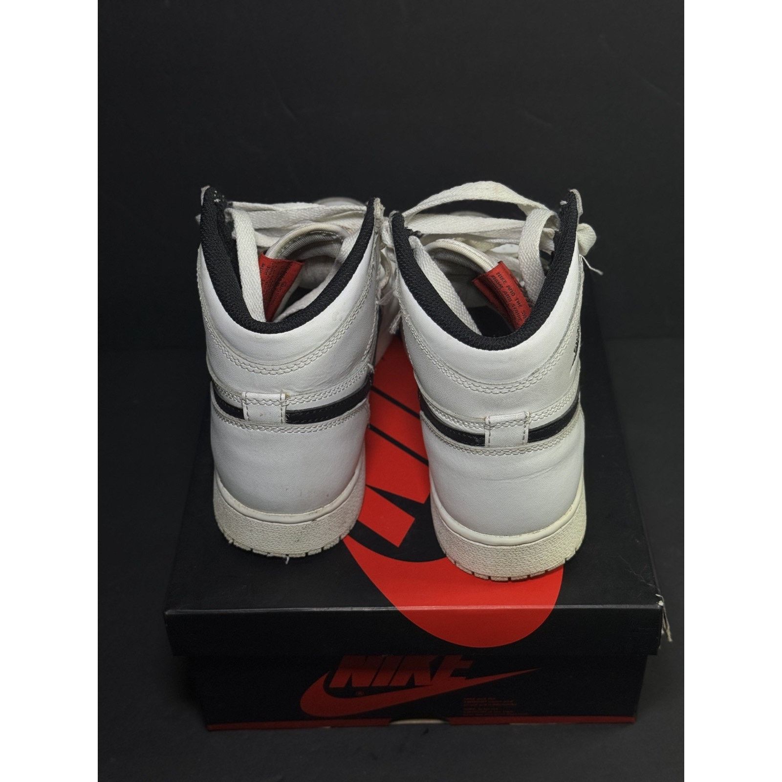 Nike Nike Air Jordan 1 Retro High Mens Size 4.5 White Black Size US 12 / EU 45 - 2 Thumbnail