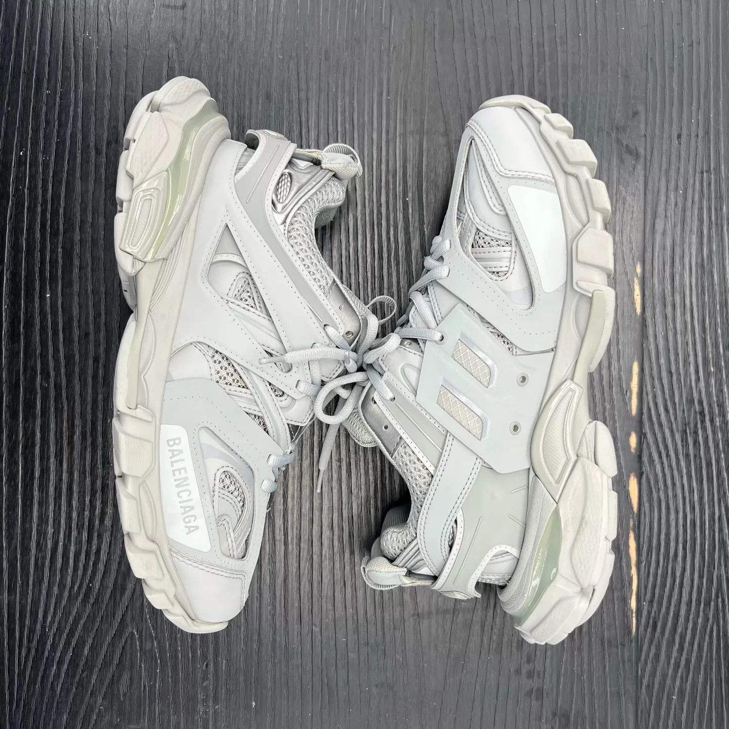 Balenciaga Balenciaga Track Gray 39 Like New Original Box Size US 6 / IT 36 - 3 Thumbnail