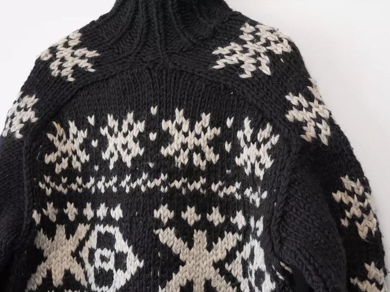Yohji Yamamoto Yohji Yamamoto Hand-knitted sweaters at the 11AW show sweat Size US M / EU 48-50 / 2 - 5 Thumbnail