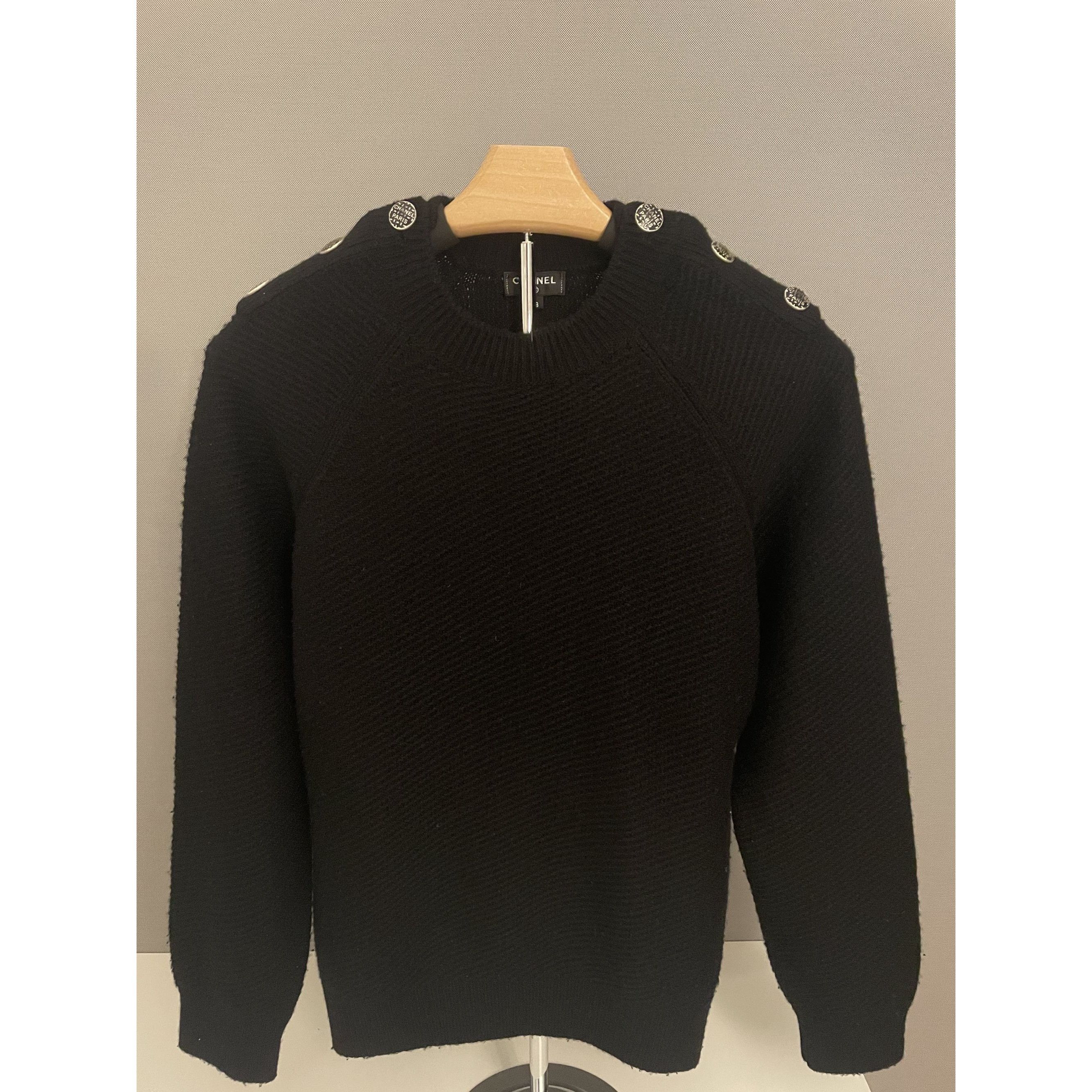 Chanel Chanel Womens Black Wool Knit Sweater With Silver Button Sho Size XS / US 0-2 / IT 36-38 - 2 Thumbnail