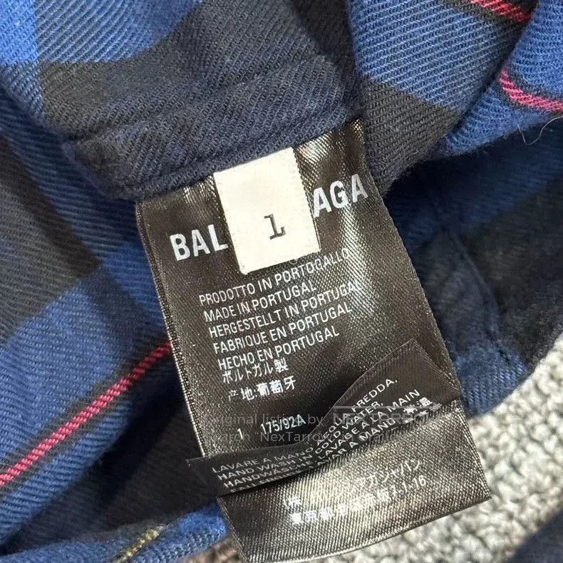 Balenciaga Balenciaga Blue Black Plaid Logo Shirt. Size US L / EU 52-54 / 3 - 7 Thumbnail