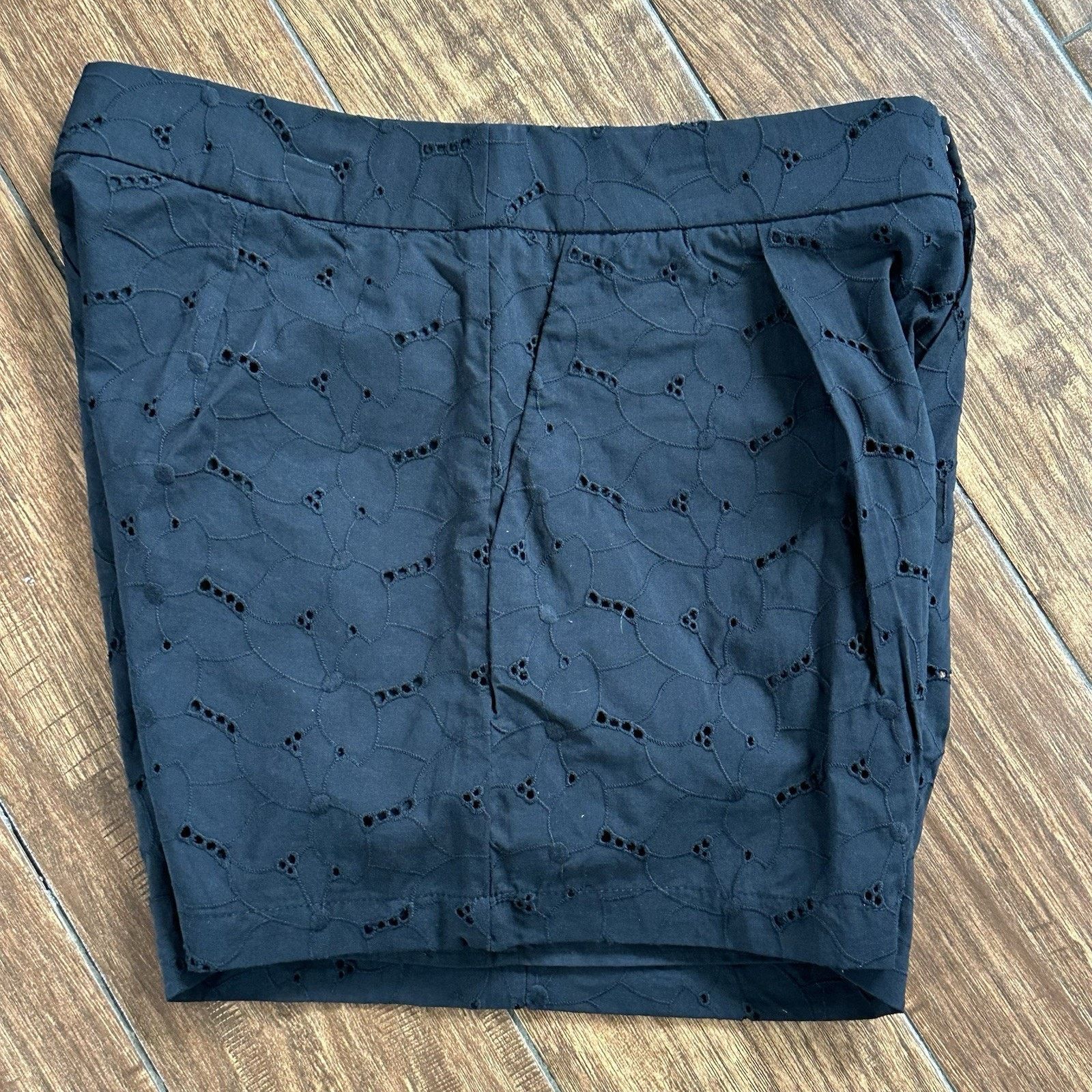 Other A New Day Women's High-Rise Pleated Eyelet Cotton Short 10 Size 32" / US 10 / IT 46 - 4 Thumbnail