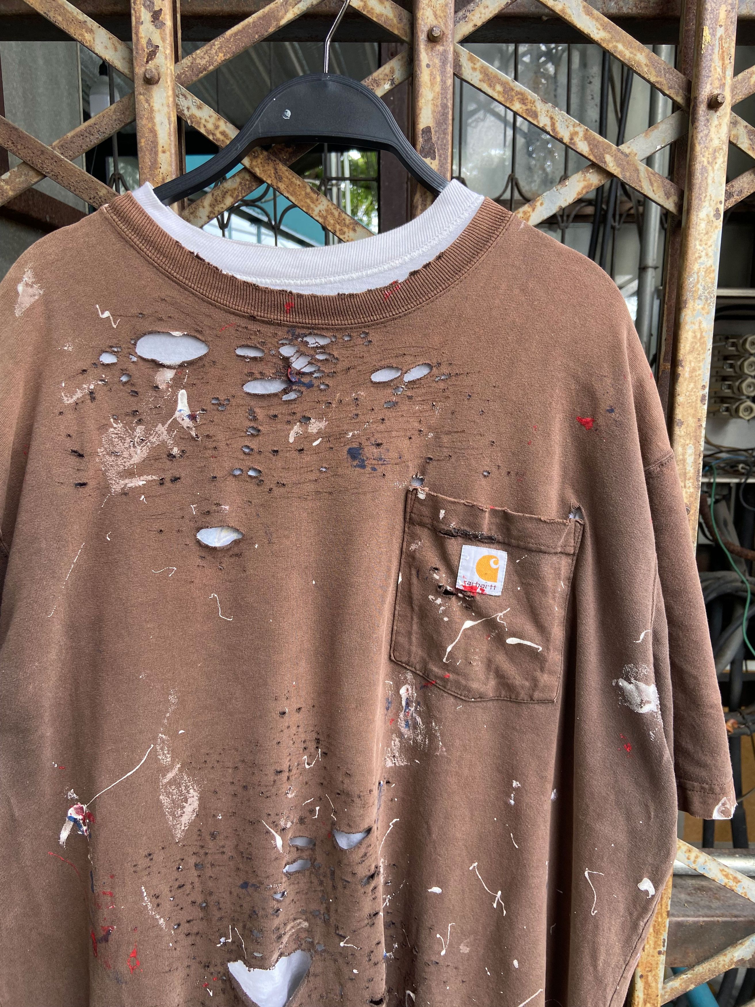 image of Carhartt T-Shirt Sun Fade Thrashed Distressed Pocket in Brown, Men's (Size Large)