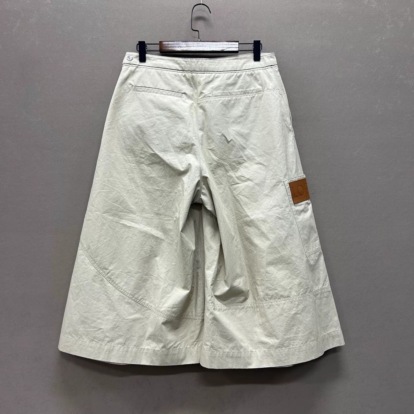 Loewe Loewe camel leather patch wide-leg short 40码 Size 27" / US 4 / IT 40 - 2 Thumbnail