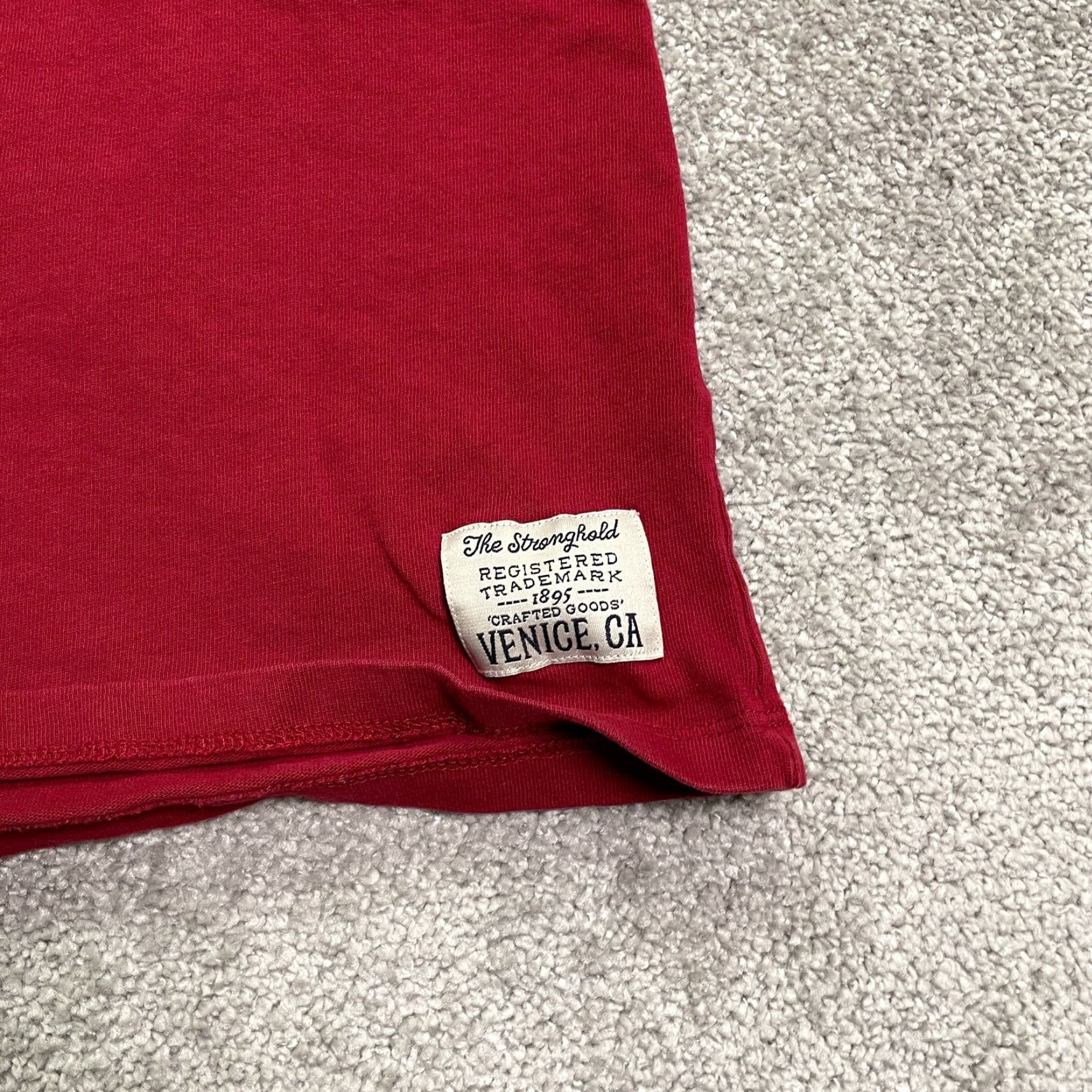 Primark Primark The Stronghold T-Shirt Mens Adult Small Red Cotton Crew Neck Short Sleeve Logo Size US S / EU 44-46 / 1 - 4 Thumbnail